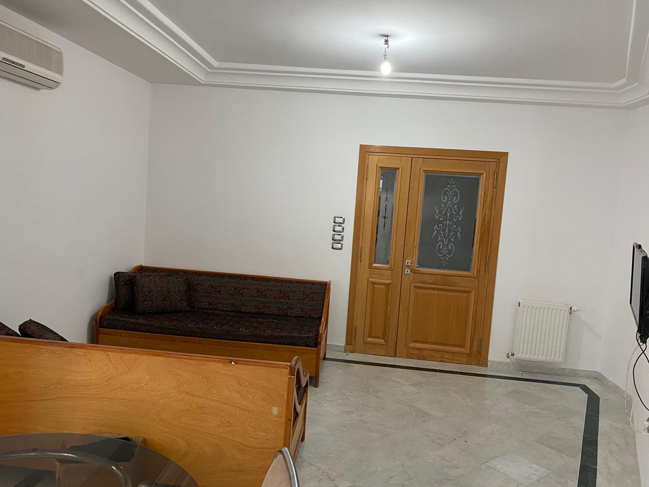 Cite El Khadra&nbsp;Zone urbaine nord&nbsp;Location&nbsp;Appart. 3 pi�ces&nbsp;Appartement semi meubl�