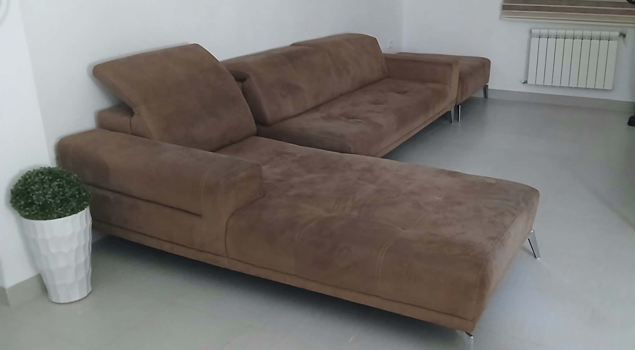 Nabeul&nbsp;Cite Universitaire&nbsp;Salon - Salle � manger &nbsp;Salons&nbsp;Salon table salon et stores pour fen�tres