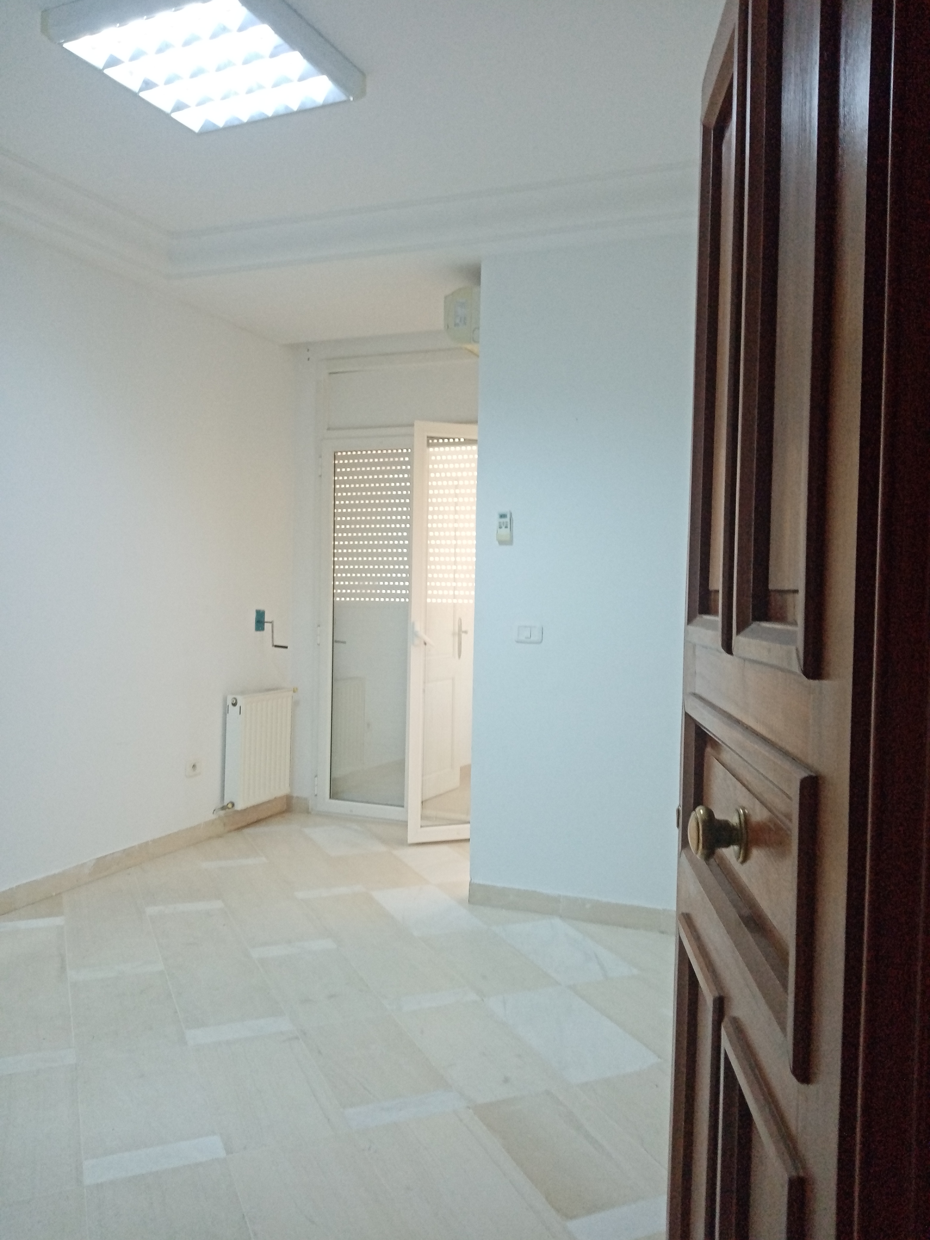 Cite El Khadra&nbsp;Zone urbaine nord&nbsp;Location&nbsp;Appart. 2 pi�ces&nbsp;S plus 1 centre urbain nord