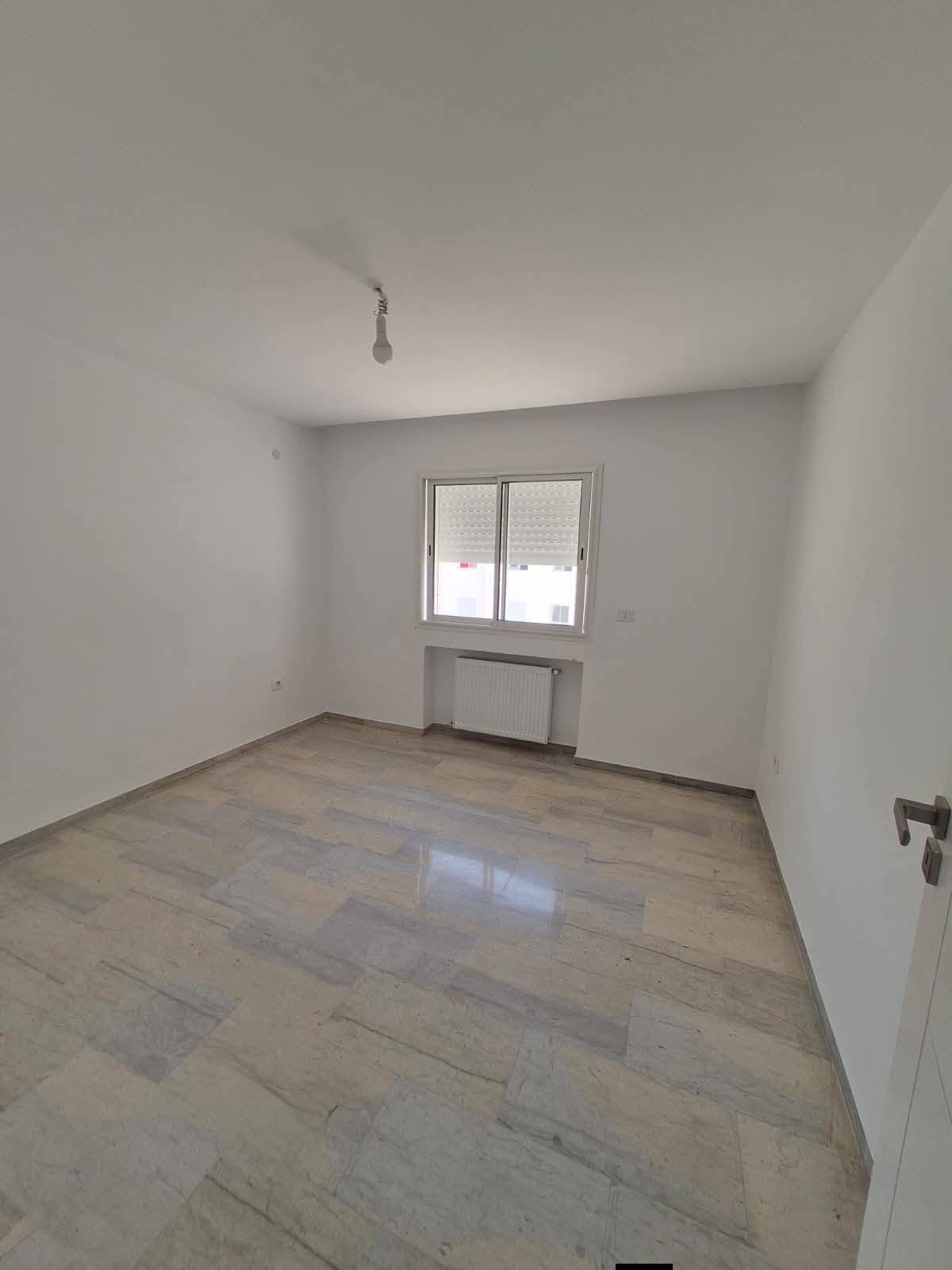 El Mourouj&nbsp;El Mourouj&nbsp;Location&nbsp;Appart. 1 pi�ce&nbsp;S1 � mourouj 4 jamais habit�