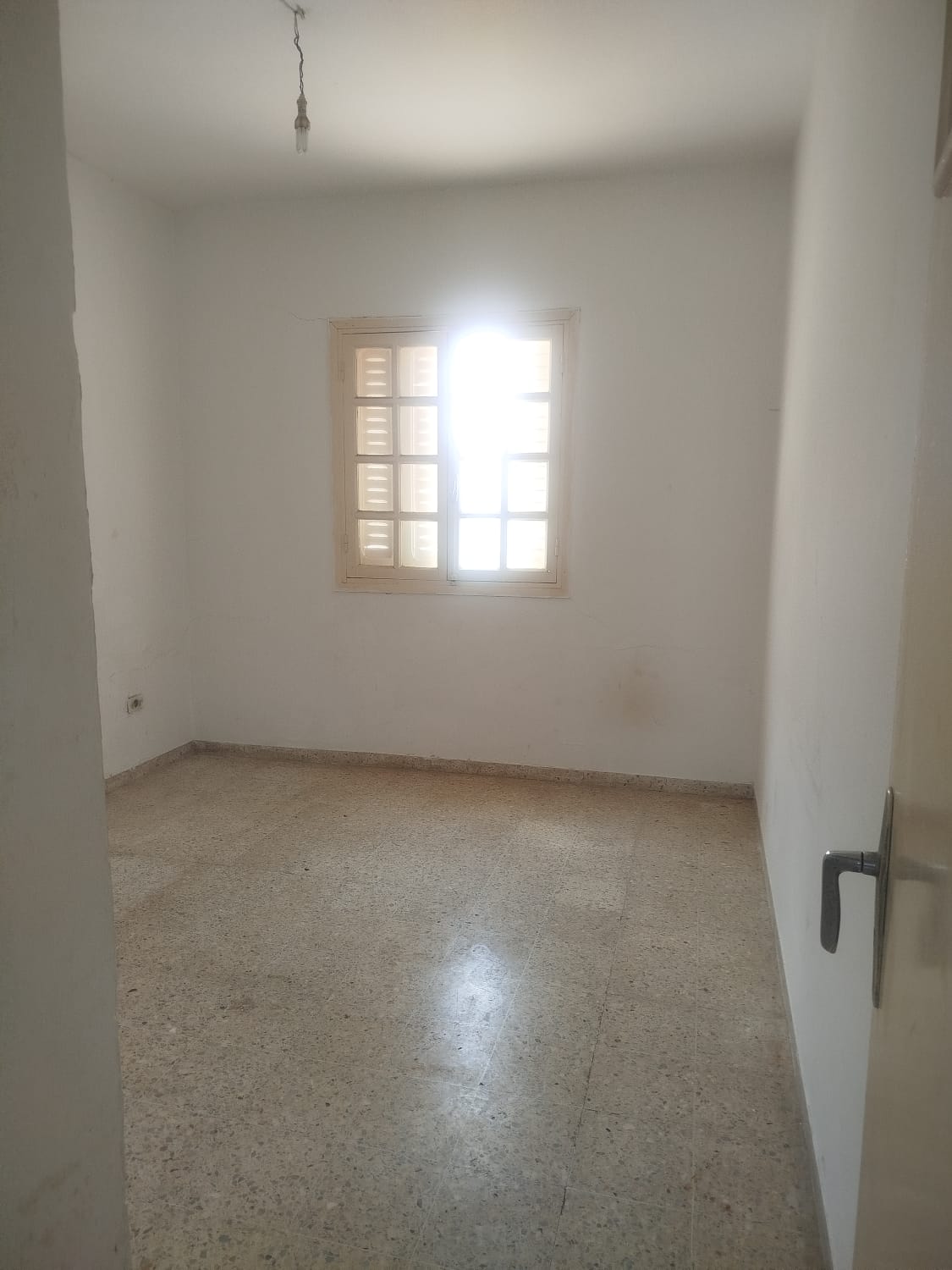 El Menzah&nbsp;El Manar 1&nbsp;Location&nbsp;Appart. 4 pi�ces&nbsp;Un spacieux appartement s3 � manar1