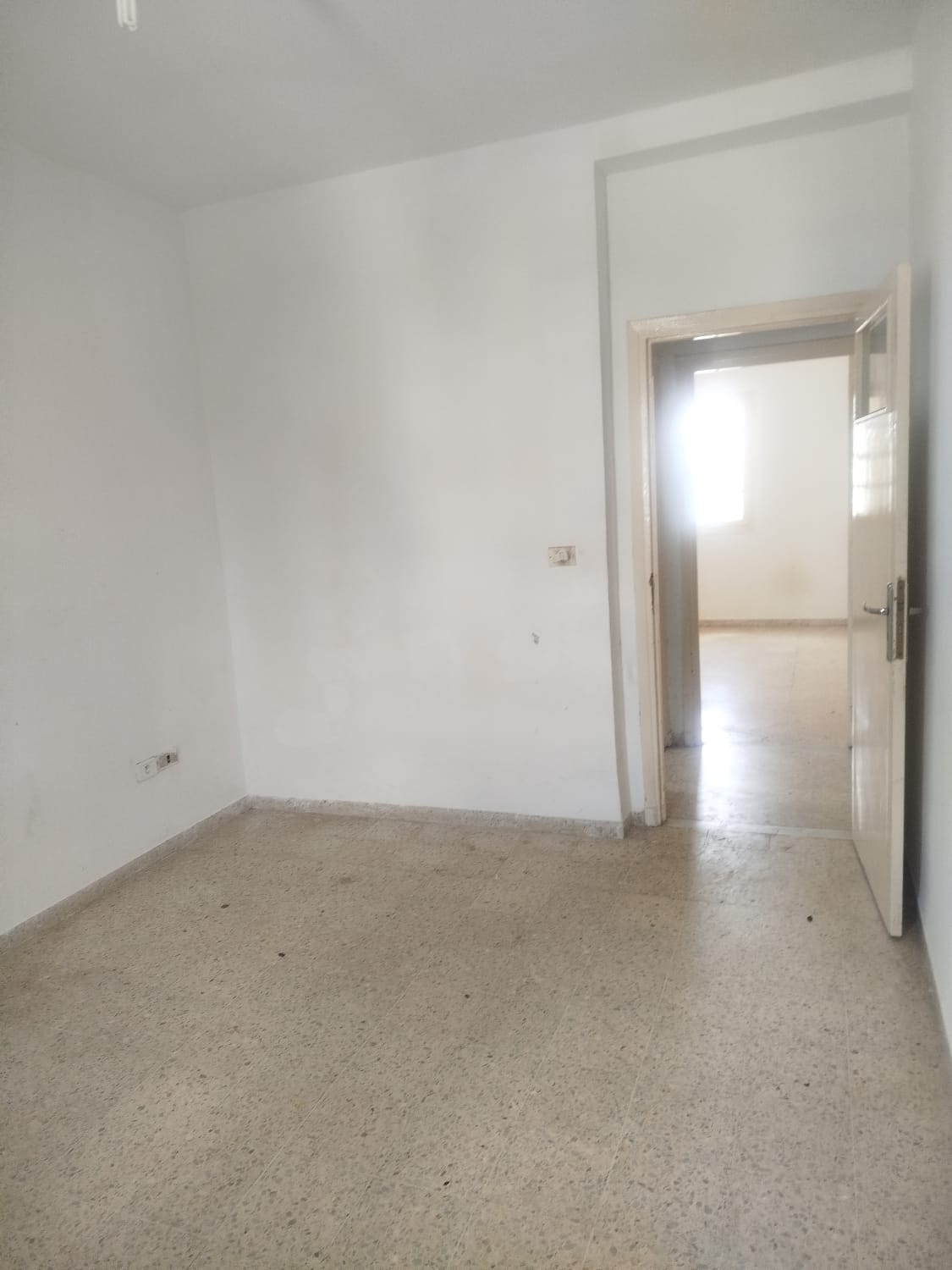 El Menzah&nbsp;El Manar 1&nbsp;Location&nbsp;Appart. 4 pi�ces&nbsp;Un spacieux appartement s3 � manar1