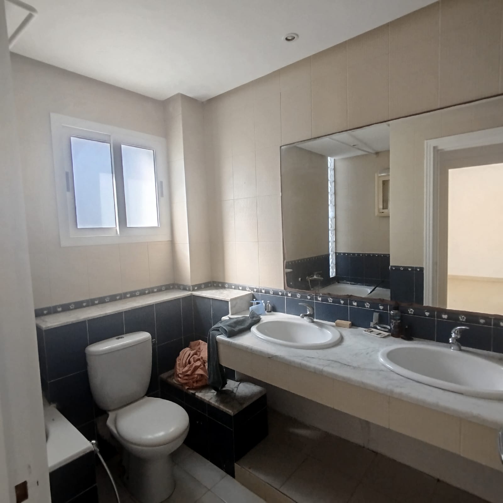 Mnihla&nbsp;Cite Ennasr&nbsp;Location&nbsp;Appart. 4 pi�ces&nbsp;Un superbe �tage de villa s3 � ennasr