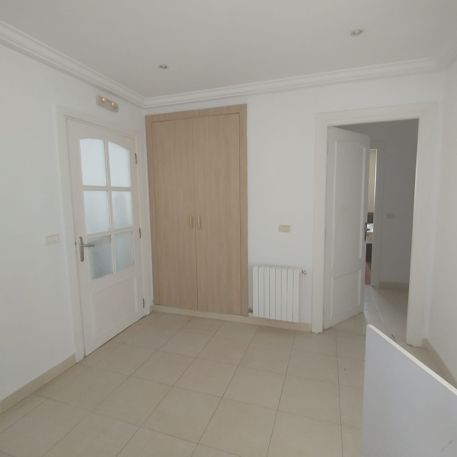 Mnihla&nbsp;Cite Ennasr&nbsp;Location&nbsp;Appart. 4 pi�ces&nbsp;Un superbe �tage de villa s3 � ennasr