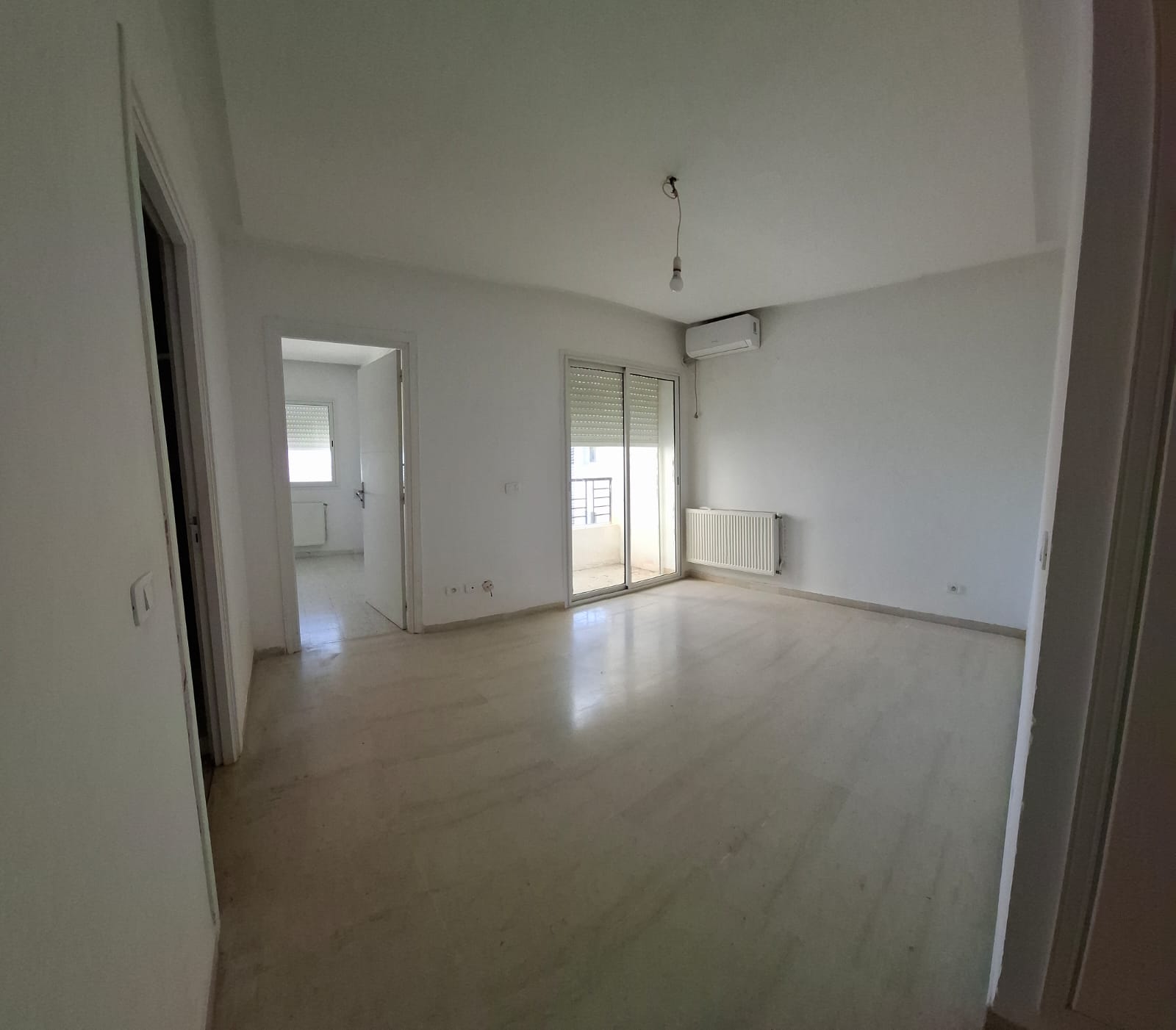 La Soukra&nbsp;Borj Louzir&nbsp;Location&nbsp;Appart. 2 pi�ces&nbsp;Un superbe studio s1 � borj louzir