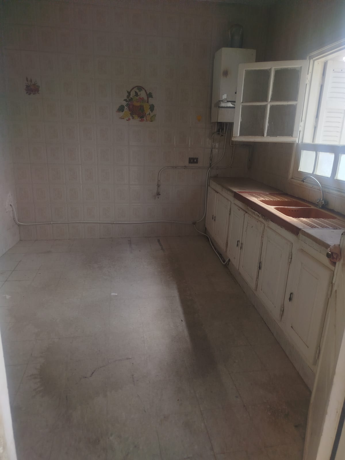Mnihla&nbsp;Cite Ennasr&nbsp;Vente&nbsp;Maisons&nbsp;Une villa � retaper � ennasr1