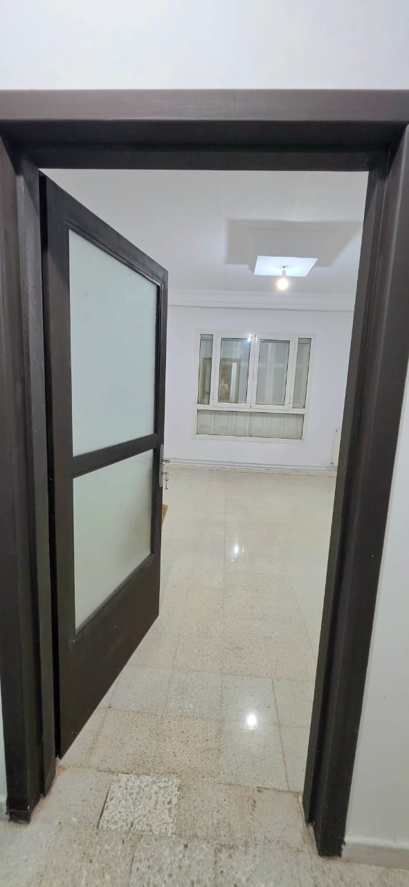 Cite El Khadra&nbsp;Cite Olympeade&nbsp;Vente&nbsp;Appart. 3 pi�ces&nbsp;Un mignon appartement s2 � la cit� olympique