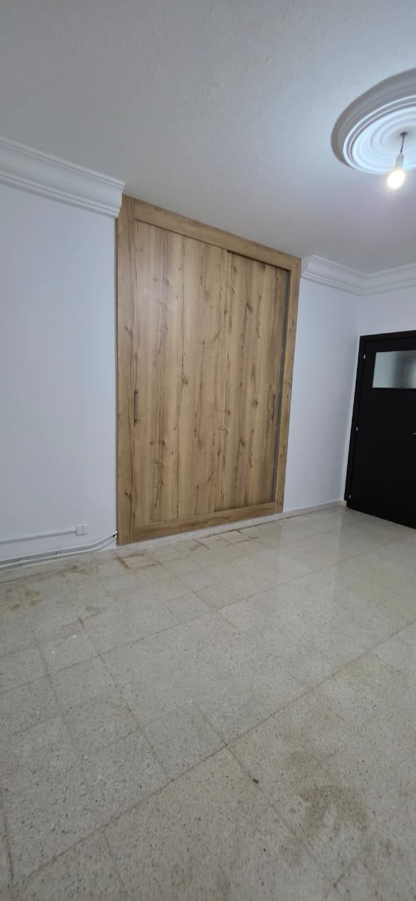 Cite El Khadra&nbsp;Cite Olympeade&nbsp;Vente&nbsp;Appart. 3 pi�ces&nbsp;Un mignon appartement s2 � la cit� olympique