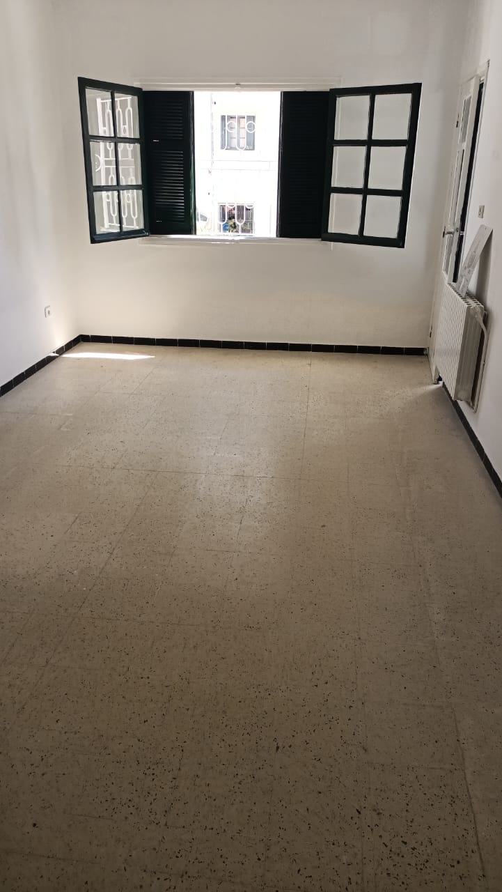 El Omrane&nbsp;El Omrane&nbsp;Vente&nbsp;Appart. 4 pi�ces&nbsp;Un mignon appartement s3 � el omrane sup�rieur