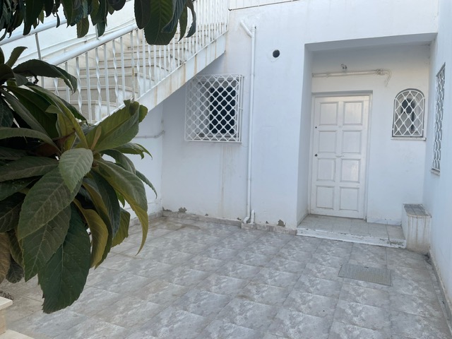 Ben Arous&nbsp;Ben Arous&nbsp;Location&nbsp;Appart. 2 pi�ces&nbsp;Salon et 2 chambres a ibn sina 1 pres carrefour