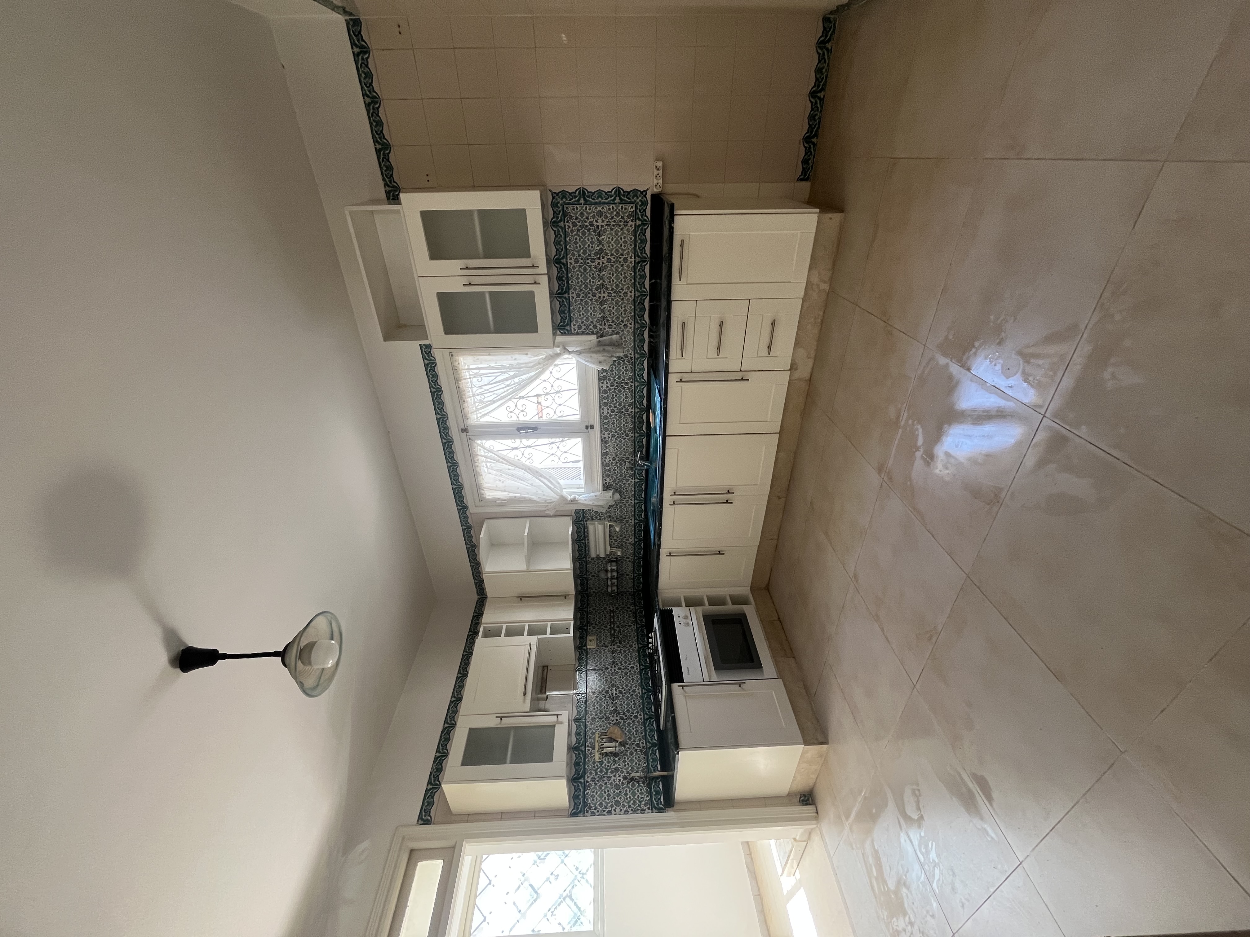 Ariana Ville&nbsp;Cite Ennasr 1&nbsp;Location&nbsp;Appart. 5 pi�ces+&nbsp;Grand appartement familial  ennaser 1