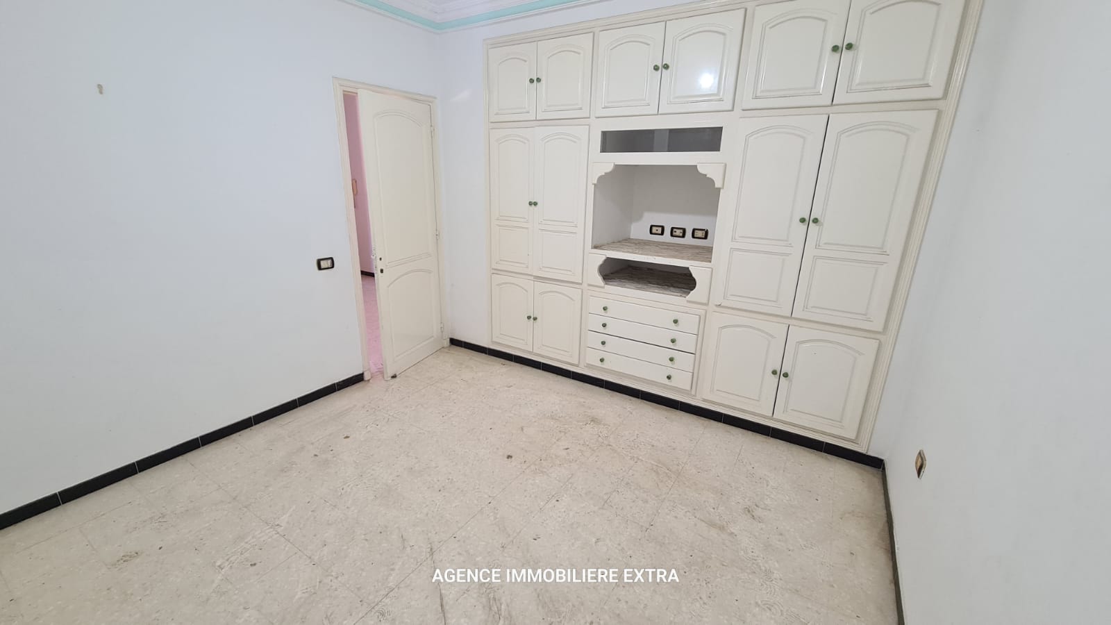 Dar Chaabane Elfehri&nbsp;Dar Chaabane Plage&nbsp;Vente&nbsp;Appart. 4 pi�ces&nbsp;Deux appartements au lido