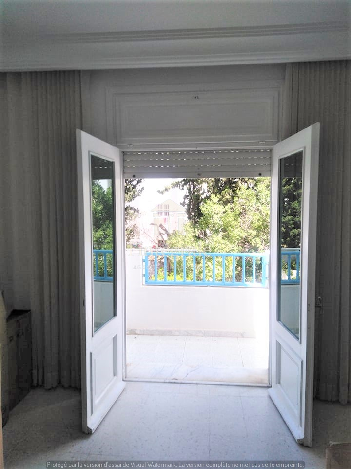 Ariana Ville&nbsp;Cite Ennasr 2&nbsp;Location&nbsp;Appart. 4 pi�ces&nbsp;S3 avec place parking et cellier
