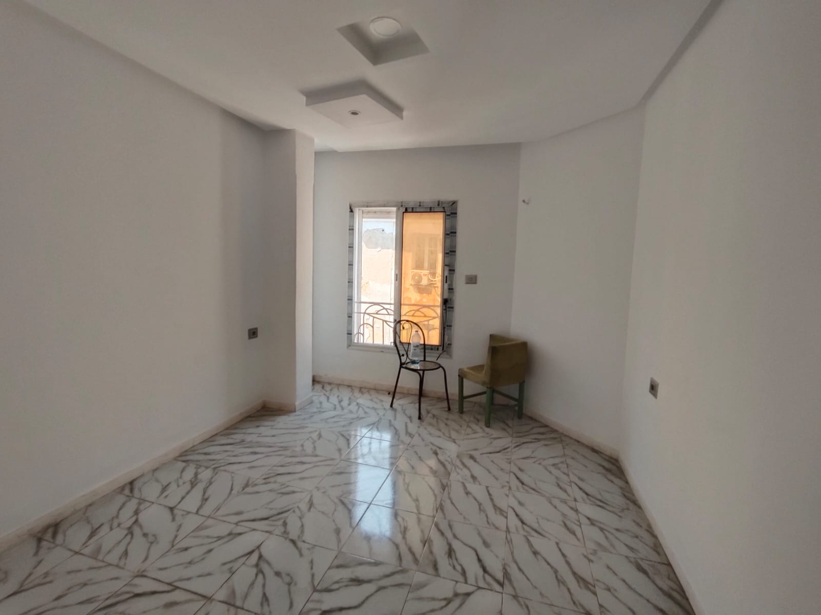 Bab Bhar&nbsp;Bab Bhar&nbsp;Vente&nbsp;Appart. 3 pi�ces&nbsp;Centre ville vnt app s3 160m2