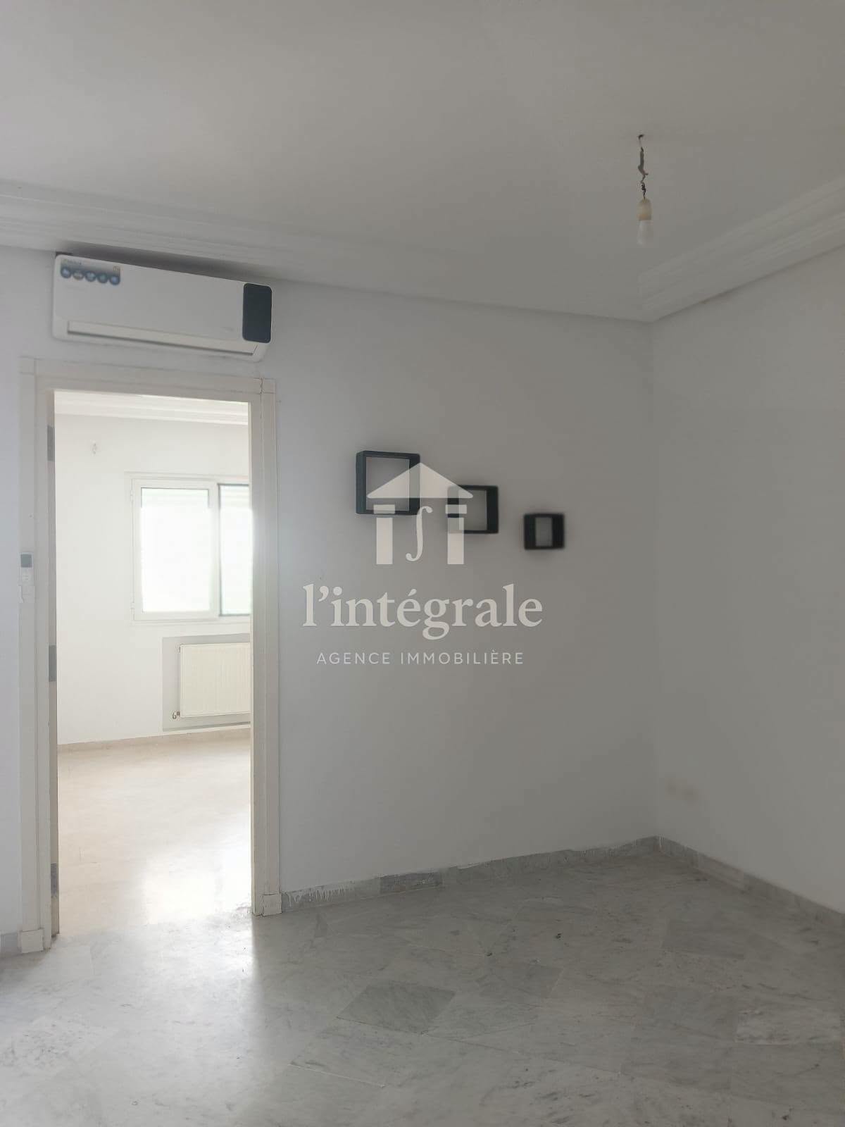 Ariana Ville&nbsp;Cite Ennasr 2&nbsp;Location&nbsp;Appart. 2 pi�ces&nbsp;S1 de standing