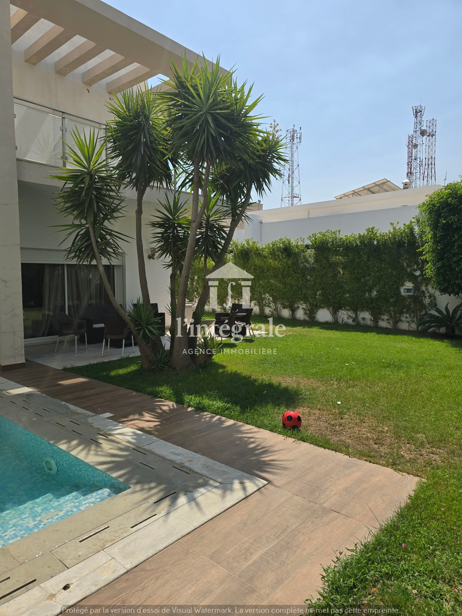 El Menzah&nbsp;El Manar 1&nbsp;Location&nbsp;Maisons&nbsp;Superbe villa meubl� avec piscine