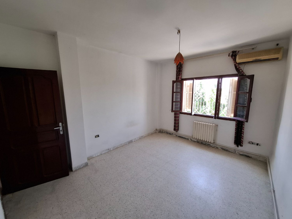 El Mourouj&nbsp;Cite El Mourouj 3 Bis&nbsp;Vente&nbsp;Maisons&nbsp;Duplex s6 sur 3 niveaux mourouj 5