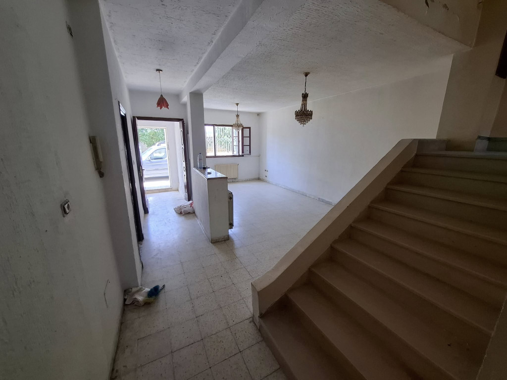 El Mourouj&nbsp;Cite El Mourouj 3 Bis&nbsp;Vente&nbsp;Maisons&nbsp;Duplex s6 sur 3 niveaux mourouj 5