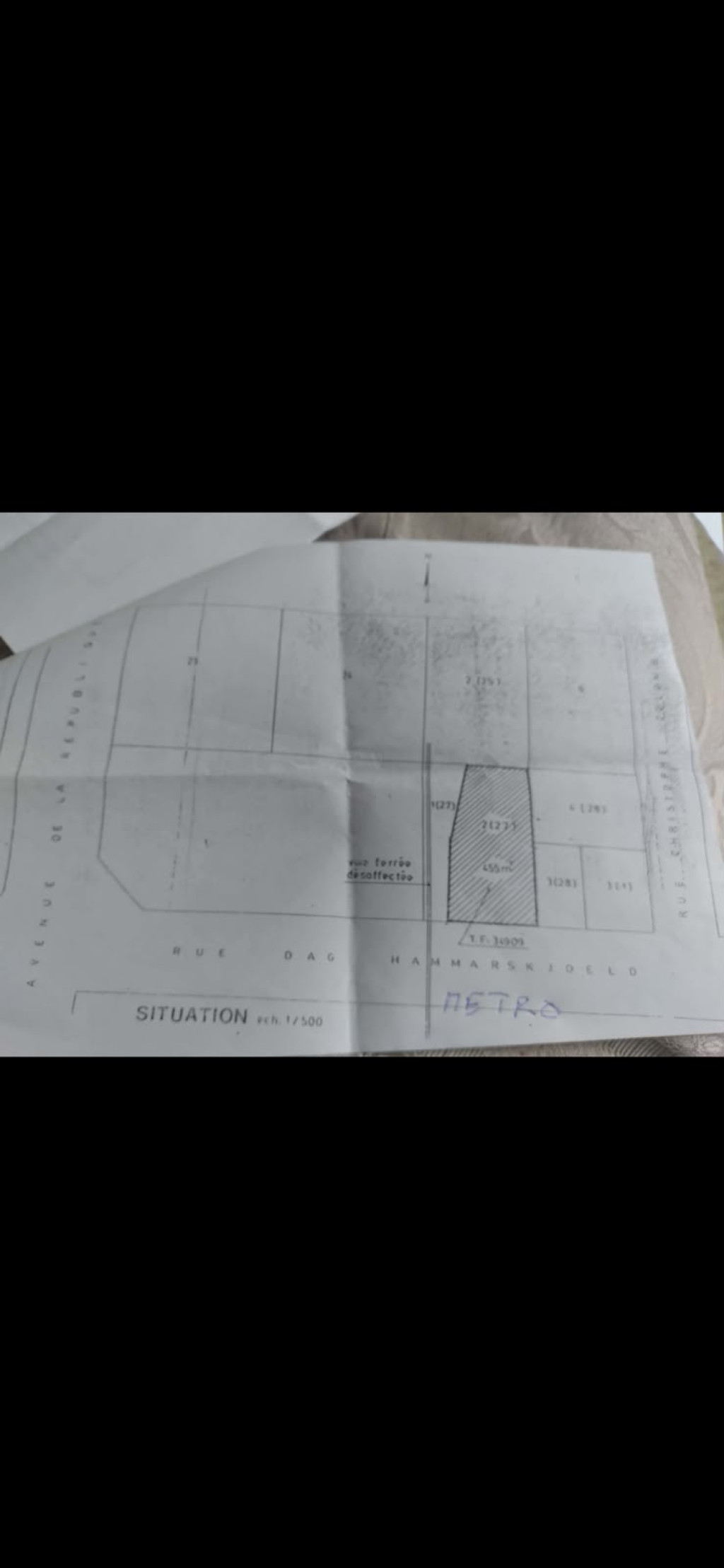 Bab Bhar&nbsp;Republique&nbsp;Bureaux & Commerces&nbsp;Fond de Commerce&nbsp;B�timent de 458 m � � tunis