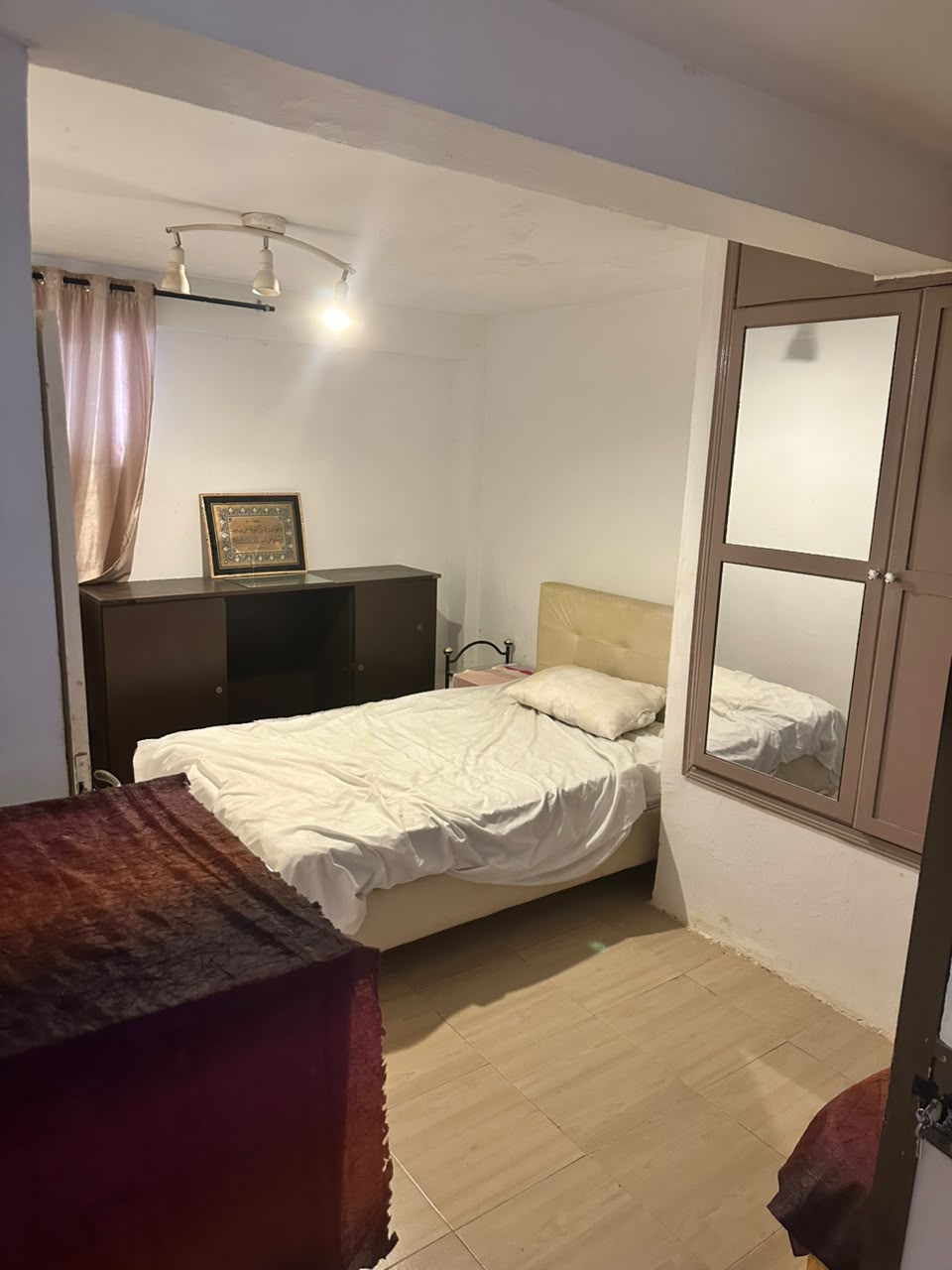 El Menzah&nbsp;Cite Du Paradis&nbsp;Location&nbsp;Appart. 1 pi�ce&nbsp;Un studio meubl�  a menzah