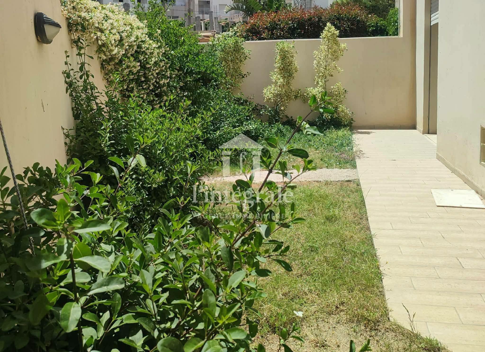 Ariana Ville&nbsp;Cite Ennasr 2&nbsp;Location&nbsp;Appart. 3 pi�ces&nbsp;Coquet appartement s2 avec jardin privatif
