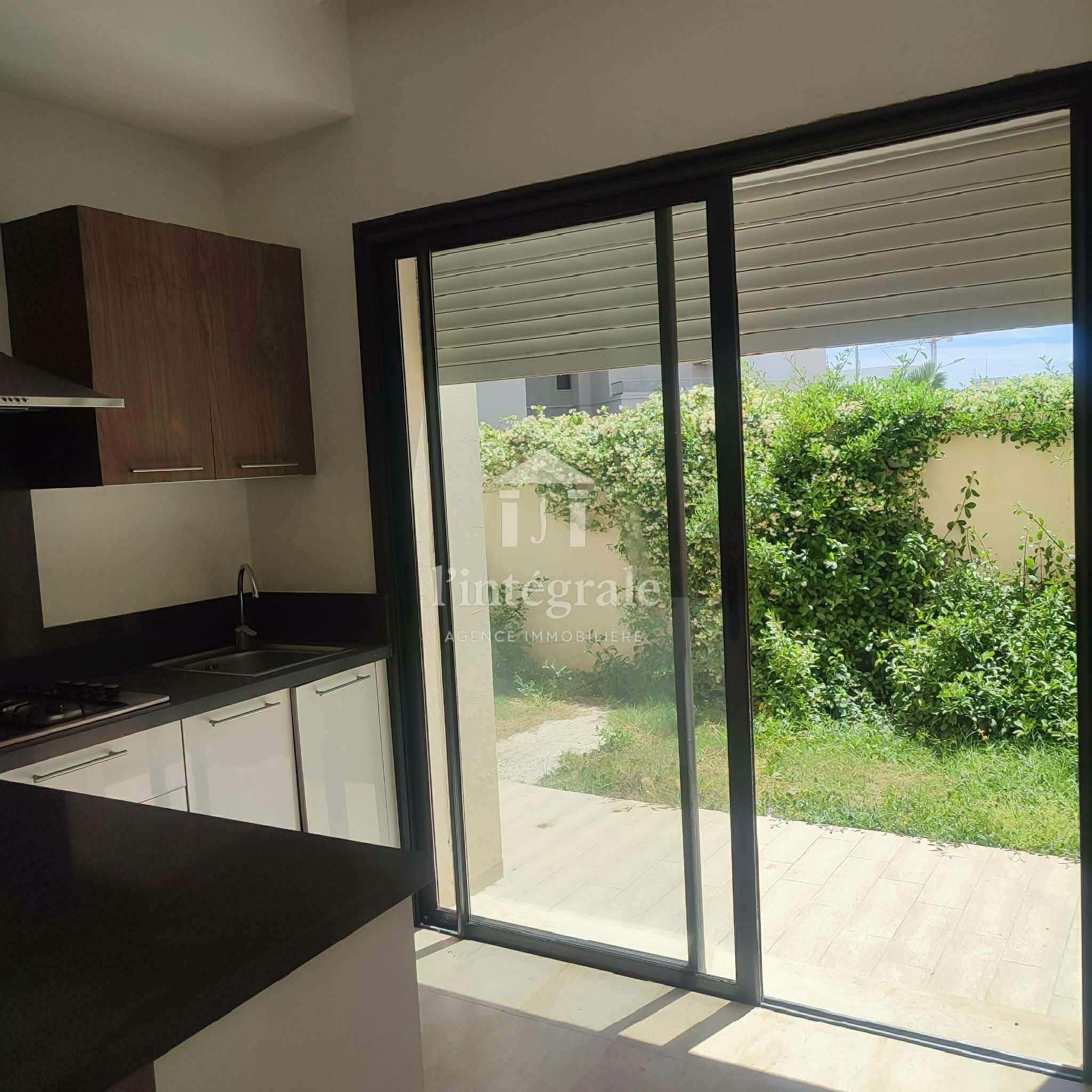 Ariana Ville&nbsp;Cite Ennasr 2&nbsp;Location&nbsp;Appart. 3 pi�ces&nbsp;Coquet appartement s2 avec jardin privatif