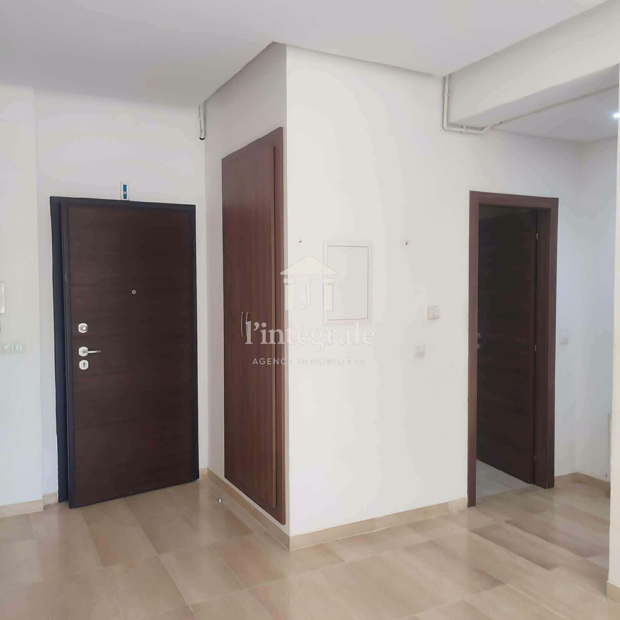 Ariana Ville&nbsp;Cite Ennasr 2&nbsp;Location&nbsp;Appart. 3 pi�ces&nbsp;Coquet appartement s2 avec jardin privatif