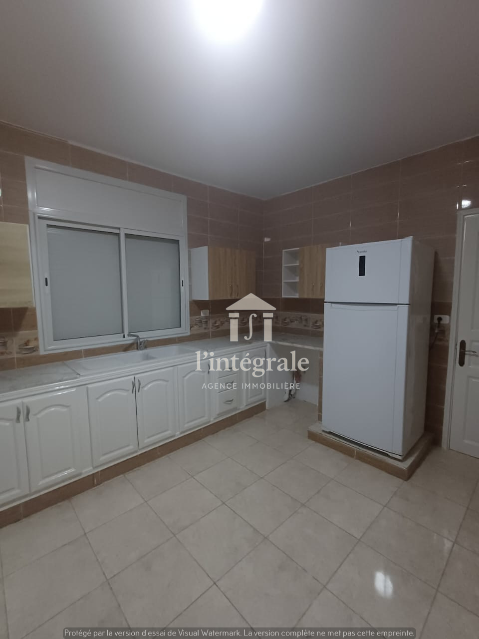 Ariana Ville&nbsp;Cite Ennasr 1&nbsp;Location&nbsp;Appart. 4 pi�ces&nbsp;S3 en �tage de villa