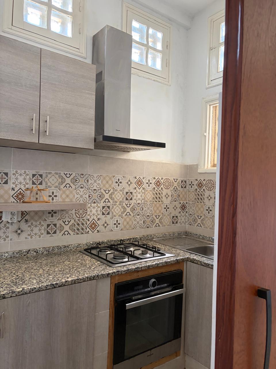El Menzah&nbsp;Cite El Mahrajene&nbsp;Location&nbsp;Appart. 3 pi�ces&nbsp;Appartement s2  1er �tage