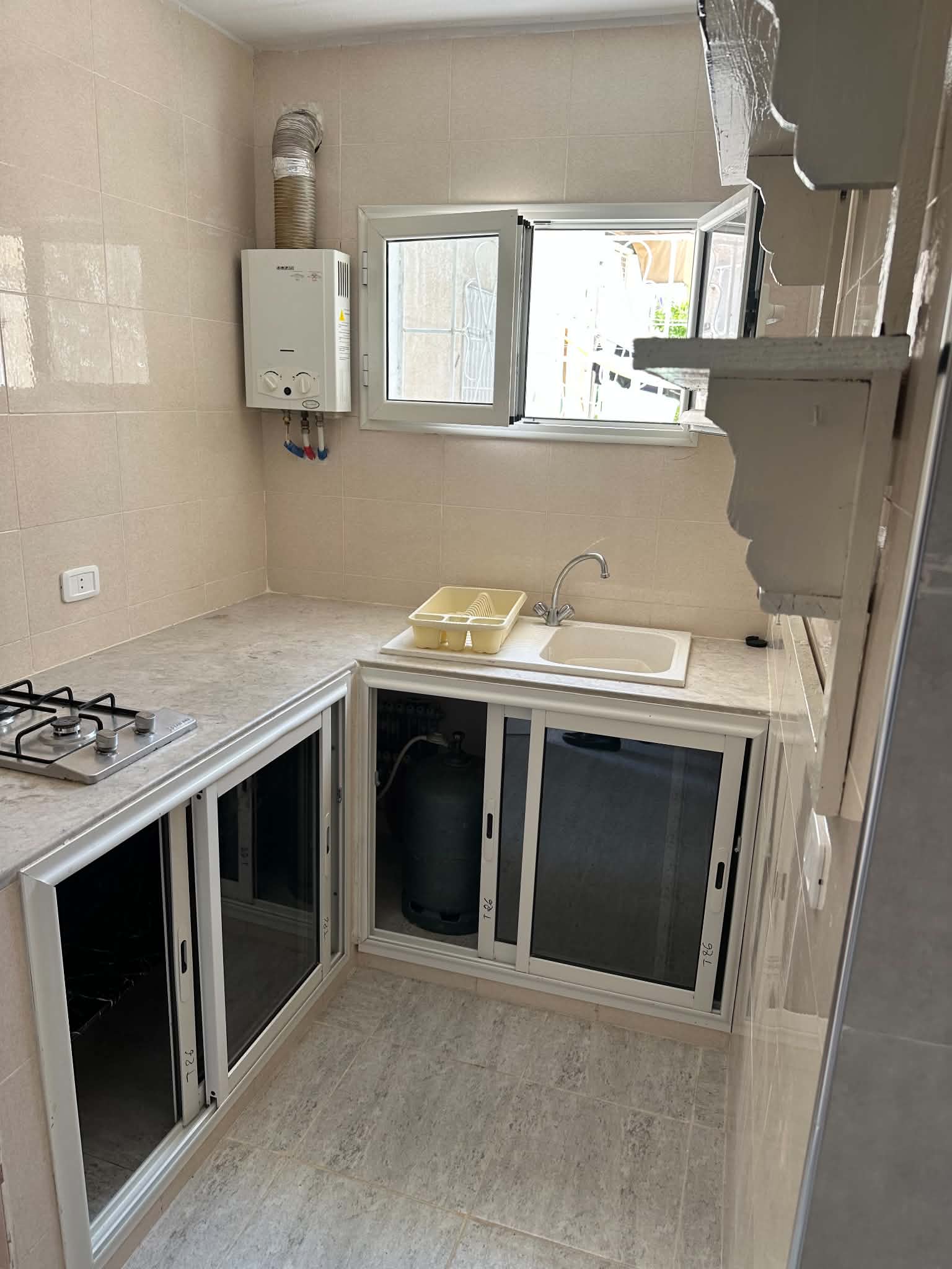 El Omrane Superieur&nbsp;Rommana&nbsp;Location&nbsp;Appart. 1 pi�ce&nbsp;Bonne occasion pour �tudiante et fonctionnaire