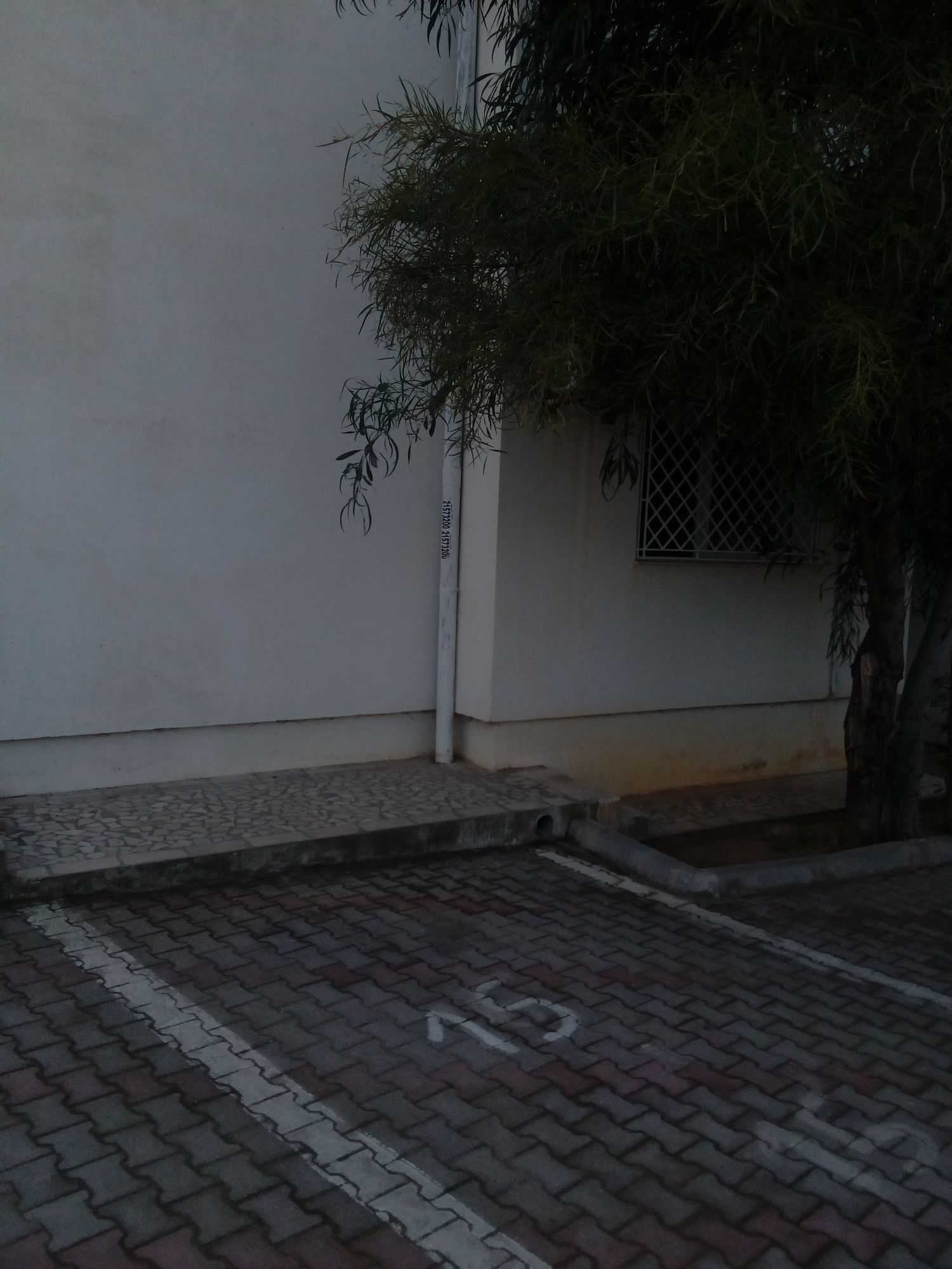 La Marsa&nbsp;Cite El Khalil&nbsp;Location&nbsp;Appart. 1 pi�ce&nbsp;App s1 cit� khalil la marsa