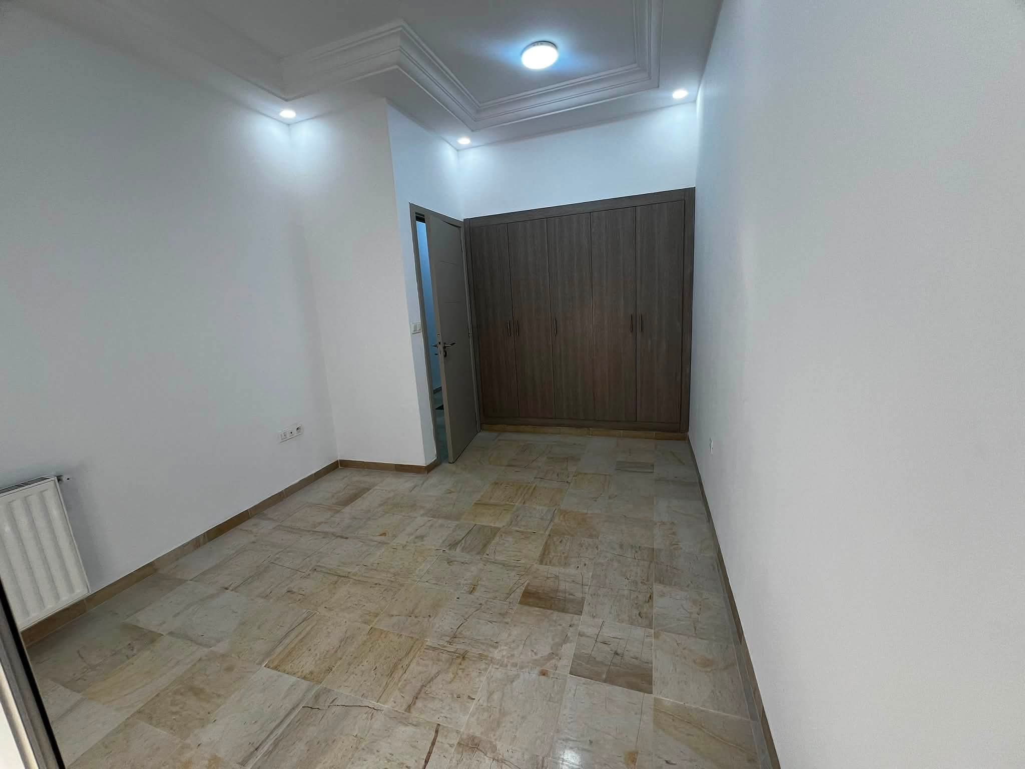 Raoued&nbsp;Cite Ennkhilet&nbsp;Location&nbsp;Appart. 4 pi�ces&nbsp;S3 ennkhilete 1050 d
