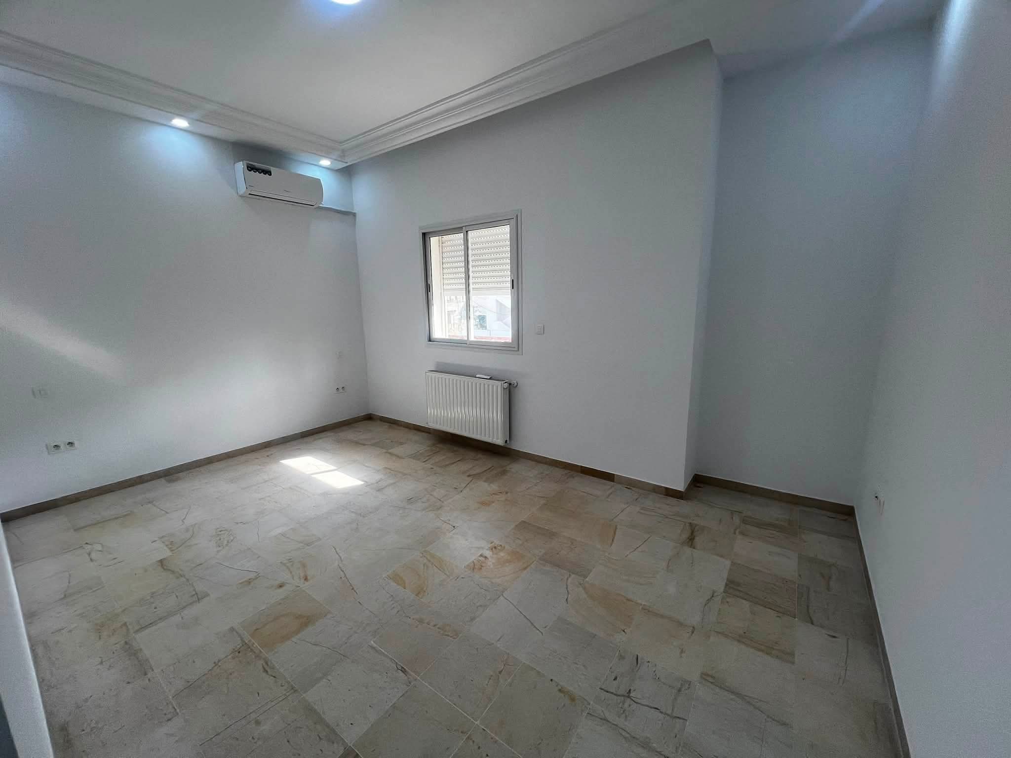 Raoued&nbsp;Cite Ennkhilet&nbsp;Location&nbsp;Appart. 3 pi�ces&nbsp;S2 ennkhilete 950 d