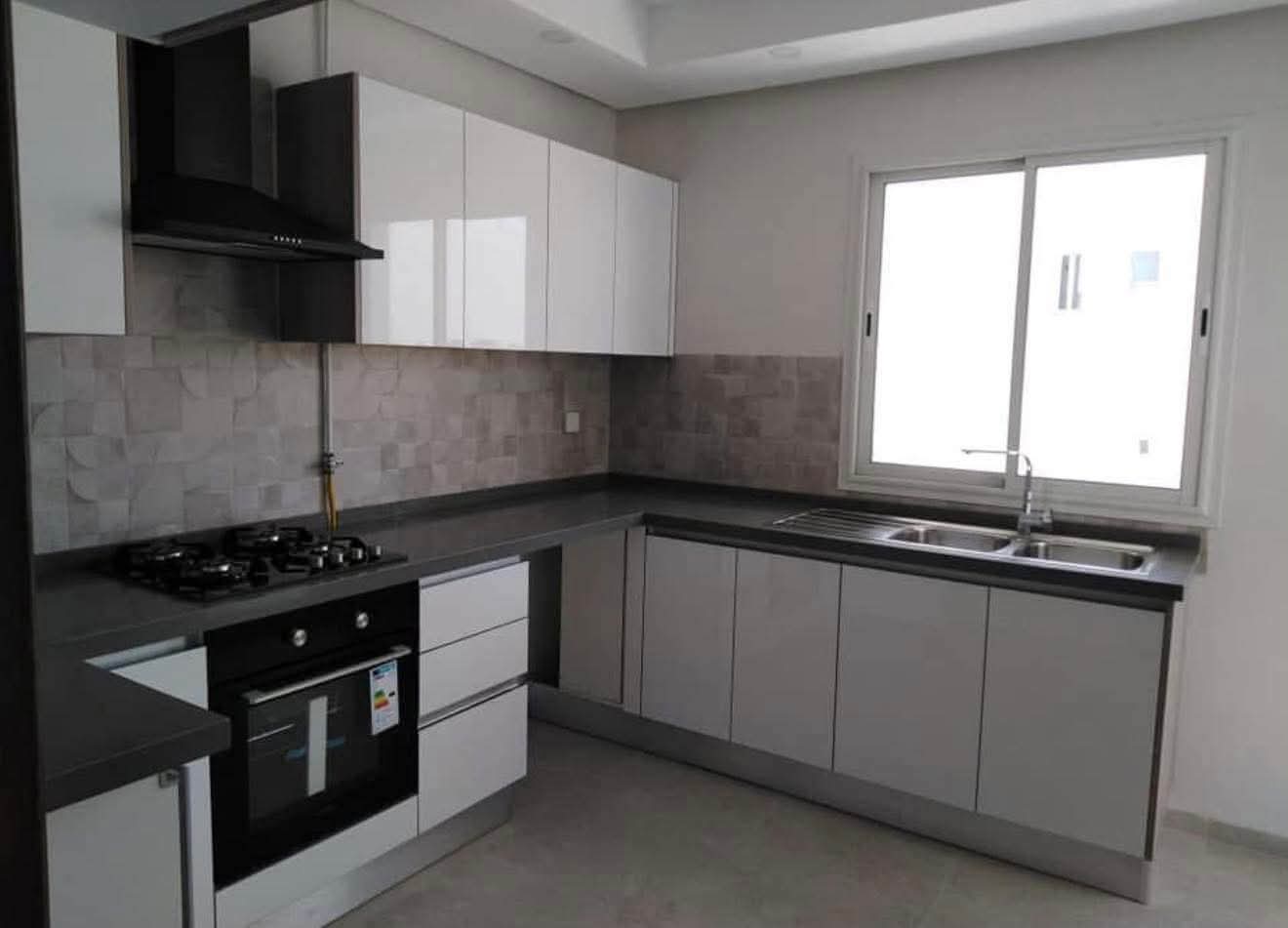 Ariana Ville&nbsp;Cite Ennasr 2&nbsp;Location&nbsp;Appart. 4 pi�ces&nbsp;S3 hst1800 ennasr 2