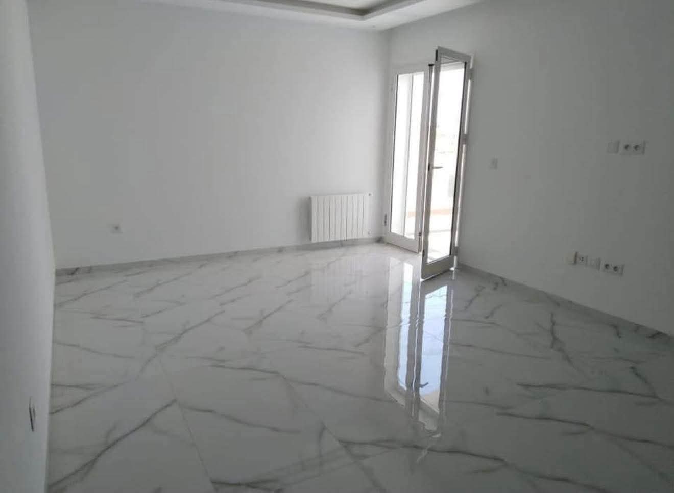 Ariana Ville&nbsp;Cite Ennasr 2&nbsp;Location&nbsp;Appart. 4 pi�ces&nbsp;S3 hst1800 ennasr 2