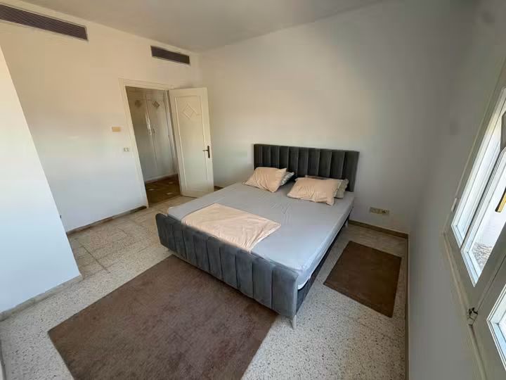 Ariana Ville&nbsp;Cite Ennasr 2&nbsp;Location&nbsp;Appart. 2 pi�ces&nbsp;S1 meuble 1050 da ennasr 2