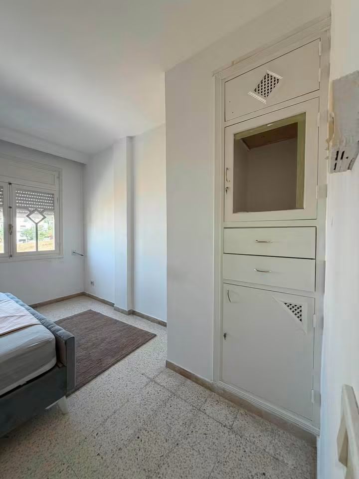 Ariana Ville&nbsp;Cite Ennasr 2&nbsp;Location&nbsp;Appart. 2 pi�ces&nbsp;S1 meuble 1050 da ennasr 2