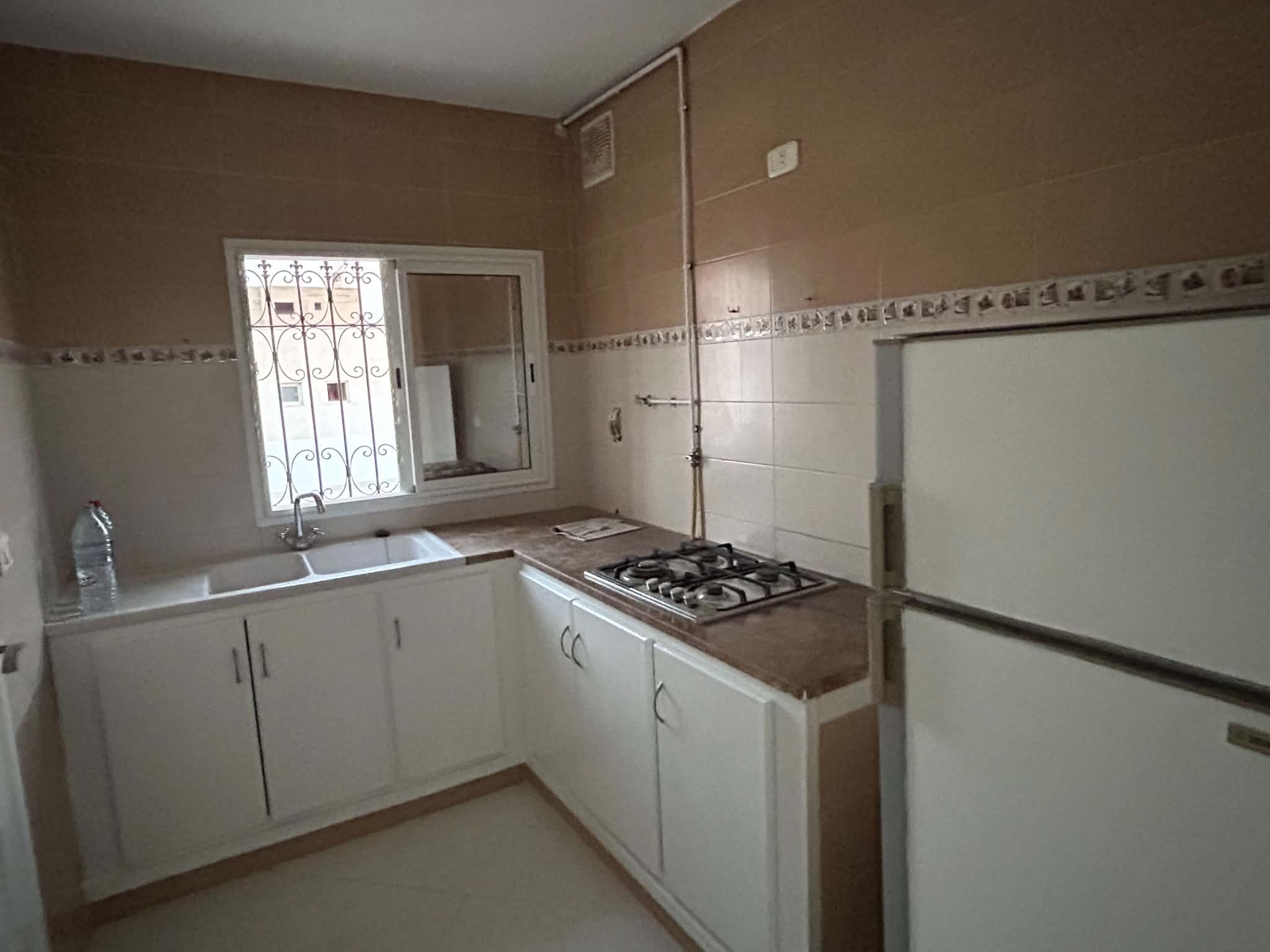 Raoued&nbsp;Cite Ennkhilet&nbsp;Location&nbsp;Appart. 1 pi�ce&nbsp;Beau studio