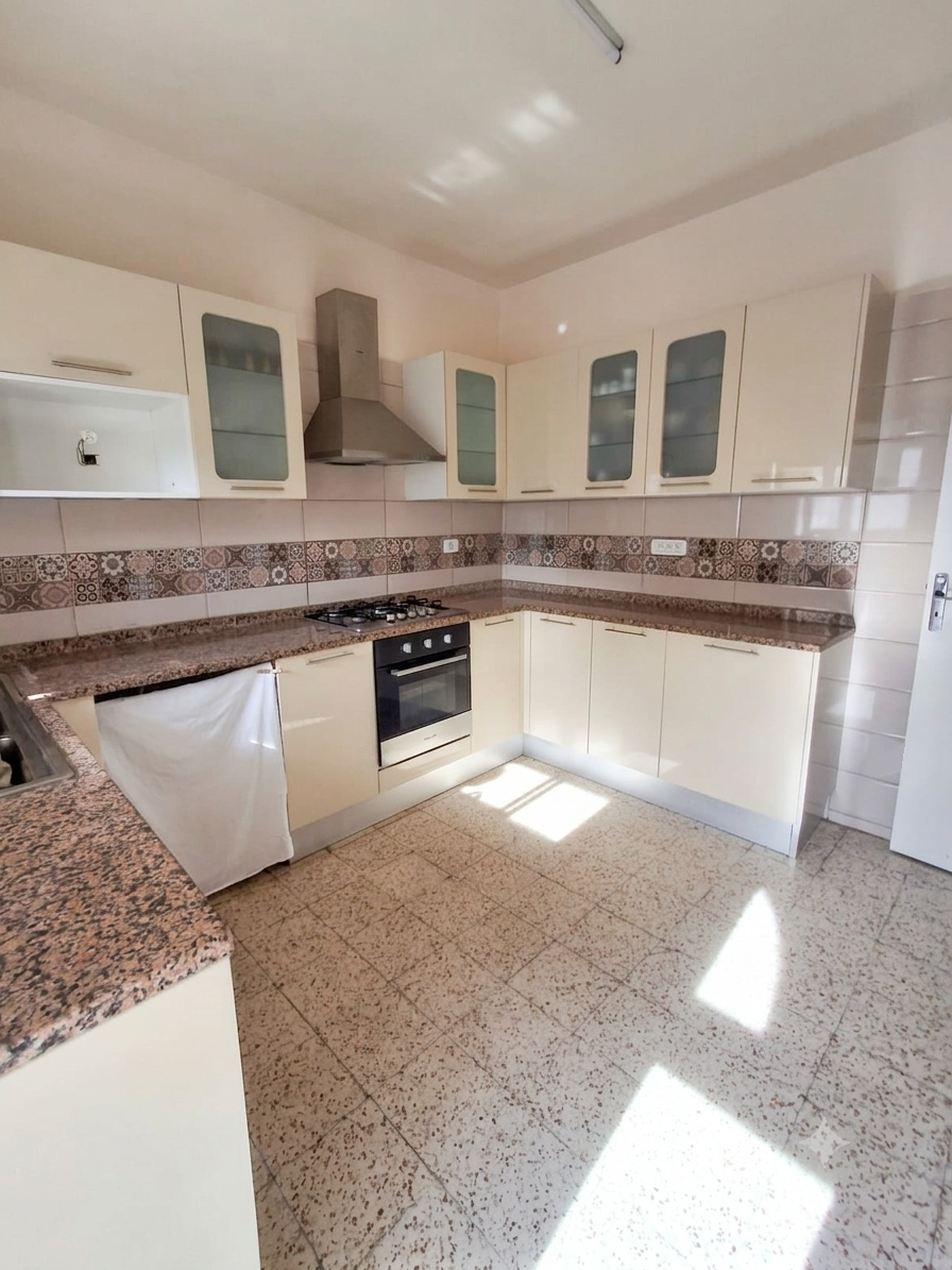 Bizerte Nord&nbsp;Bizerte&nbsp;Vente&nbsp;Appart. 4 pi�ces&nbsp;S3 avec vue sur mer � bizerte