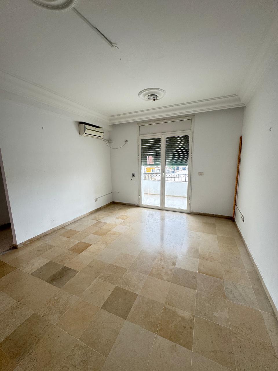 La Soukra&nbsp;Cite Hedi Nouira&nbsp;Location&nbsp;Appart. 3 pi�ces&nbsp;Appartement � h�di nouira ariana