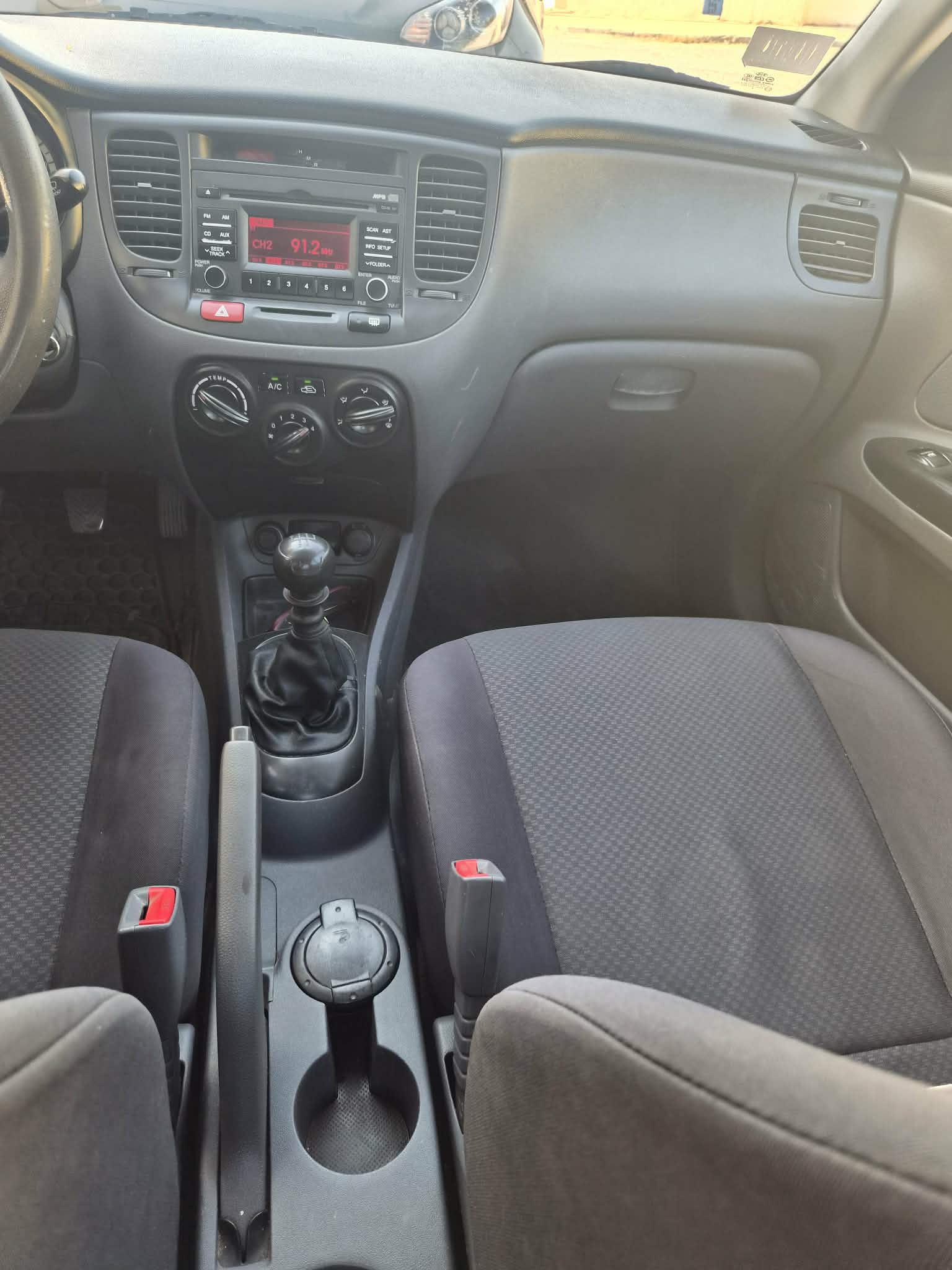 Sakiet Eddaier&nbsp;Cite Bourguiba&nbsp;Kia&nbsp;Rio&nbsp;Kia rio 2010