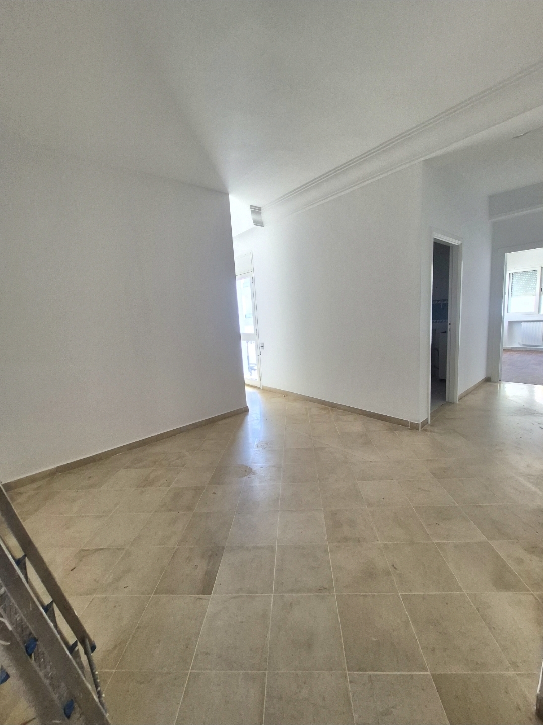 La Marsa&nbsp;Berge Du Lac&nbsp;Location&nbsp;Appart. 2 pi�ces&nbsp;S plus1 bureau lac1