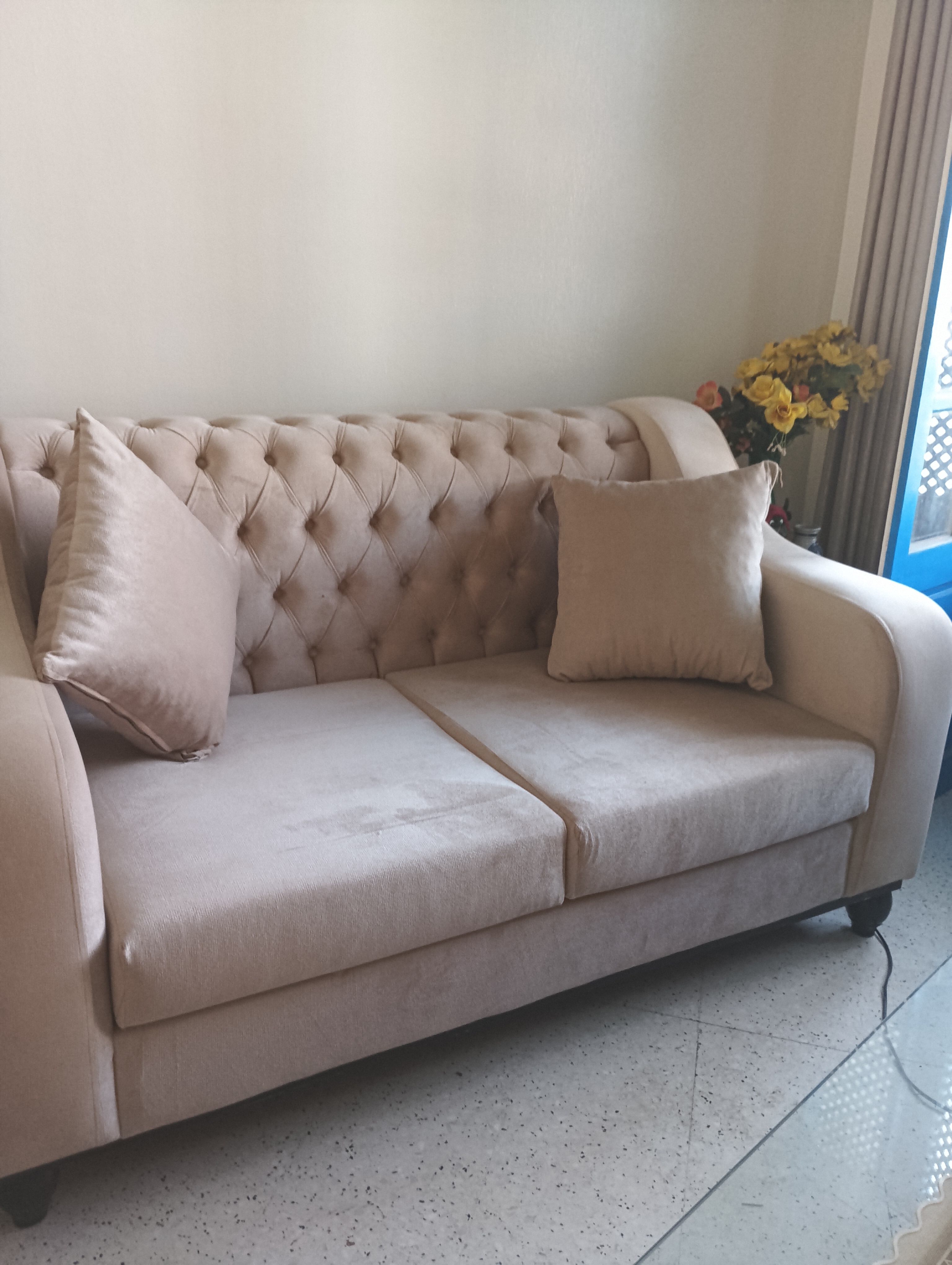 Mannouba&nbsp;Denden&nbsp;Salon - Salle � manger &nbsp;Salons&nbsp;Salon en tr�s bon �tat