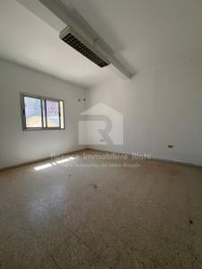 Sousse Ville&nbsp;Sousse Corniche&nbsp;Location&nbsp;Appart. 1 pi�ce&nbsp;   des bureaux a2  corniche ref947a
