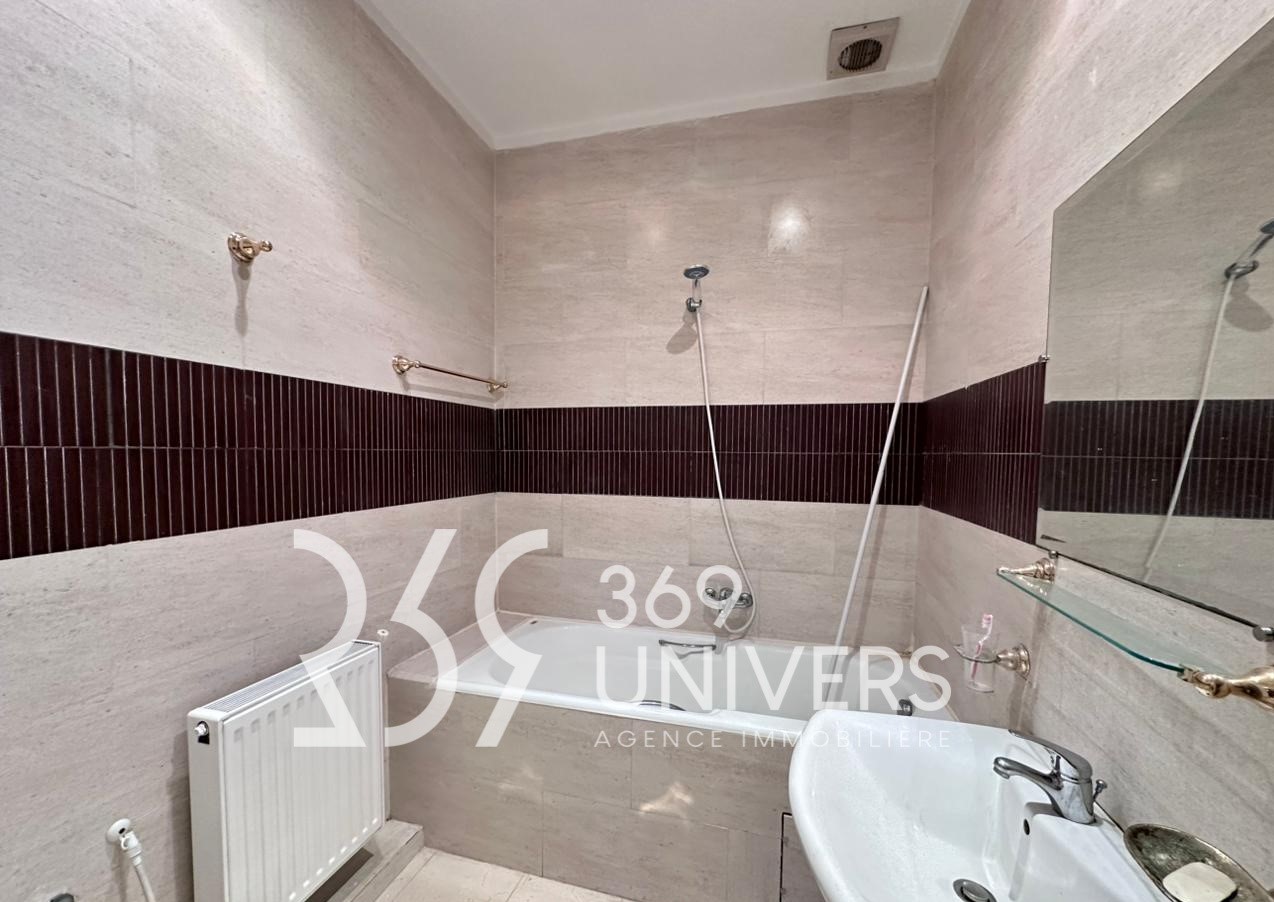 La Marsa&nbsp;Marsa Ennassim&nbsp;Location&nbsp;Appart. 3 pi�ces&nbsp;Appartement avec balcon � la marsa ref ra004