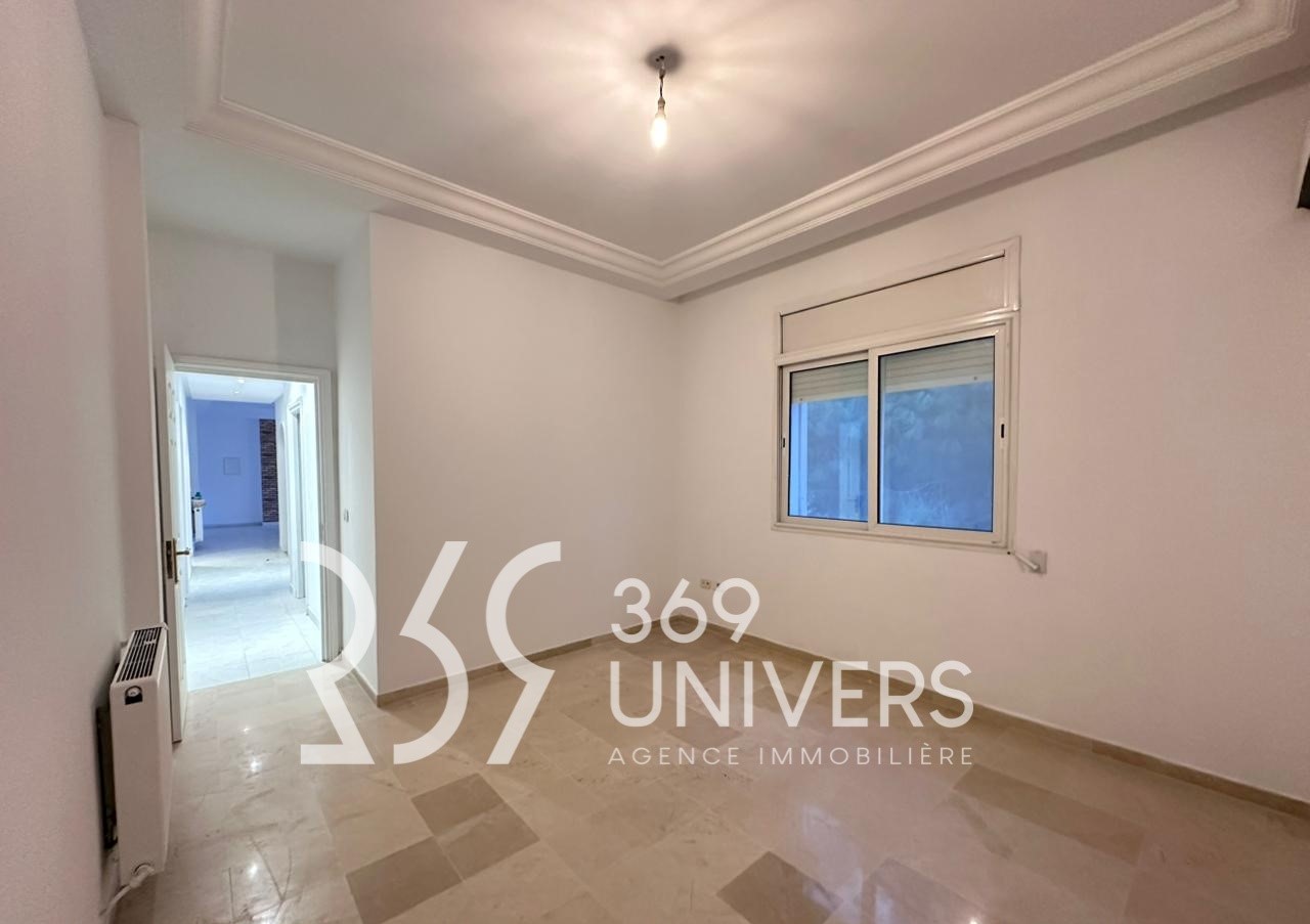 La Marsa&nbsp;Marsa Ennassim&nbsp;Location&nbsp;Appart. 3 pi�ces&nbsp;Appartement avec balcon � la marsa ref ra004