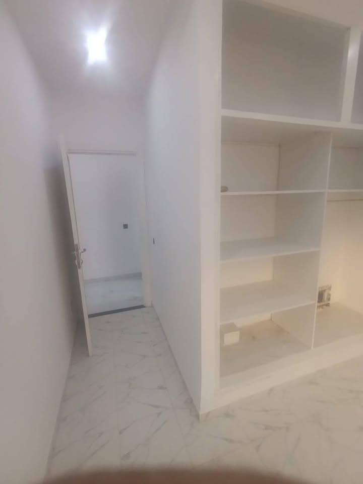 El Menzah&nbsp;El Manar 2&nbsp;Location&nbsp;Appart. 3 pi�ces&nbsp;�tage de villa semi meubl�