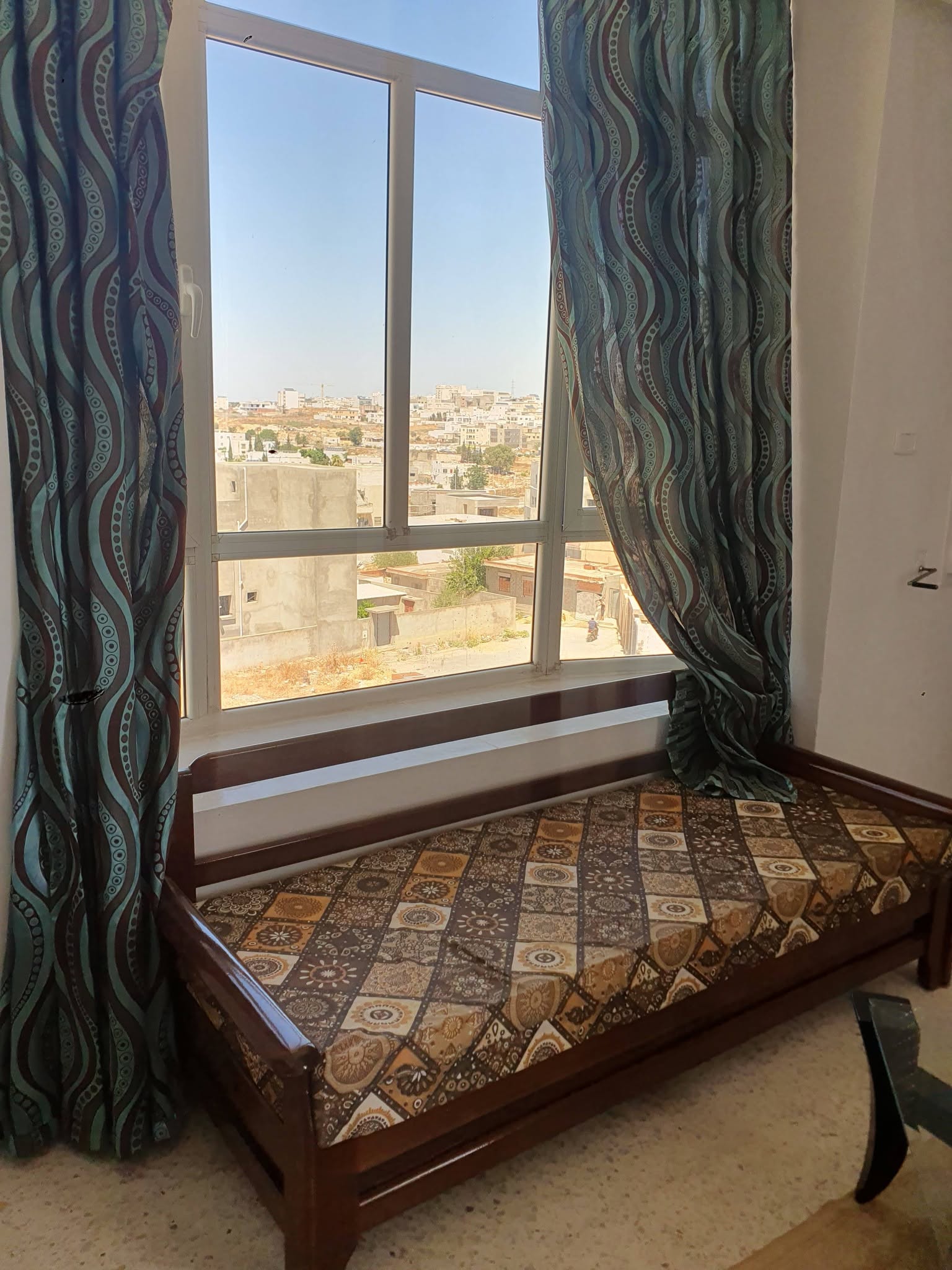 El Menzah&nbsp;El Menzah 9&nbsp;Location&nbsp;Appart. 1 pi�ce&nbsp;Joli studio s0 meubl�e spacieux et bien �quip�e