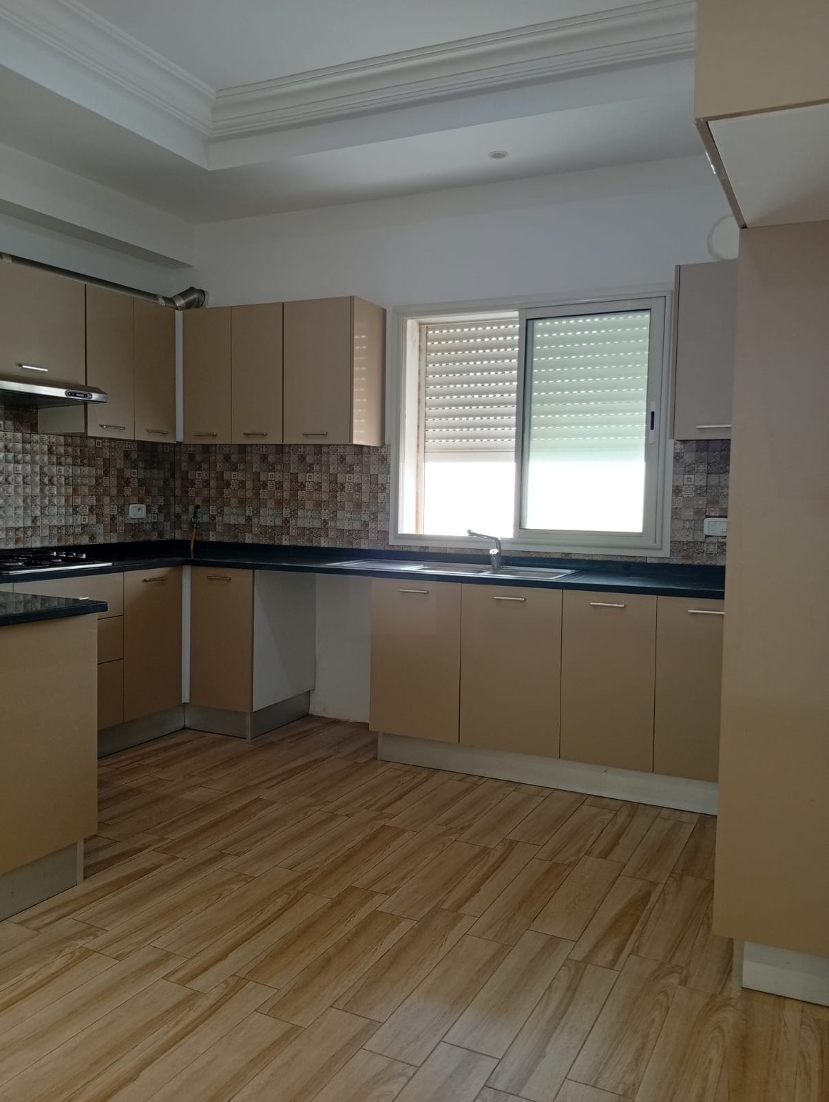 Mnihla&nbsp;Jardins d'el Menzah&nbsp;Location&nbsp;Appart. 4 pi�ces&nbsp;Un �tage de villa s3 � jardins menzah 2