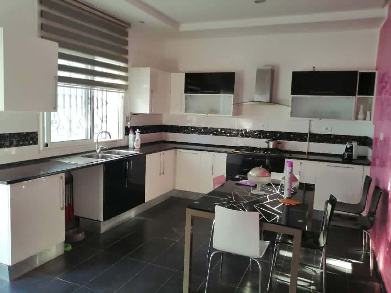 Mannouba&nbsp;La Mannouba&nbsp;Vente&nbsp;Maisons&nbsp;Standing 1250mc avec piscine
